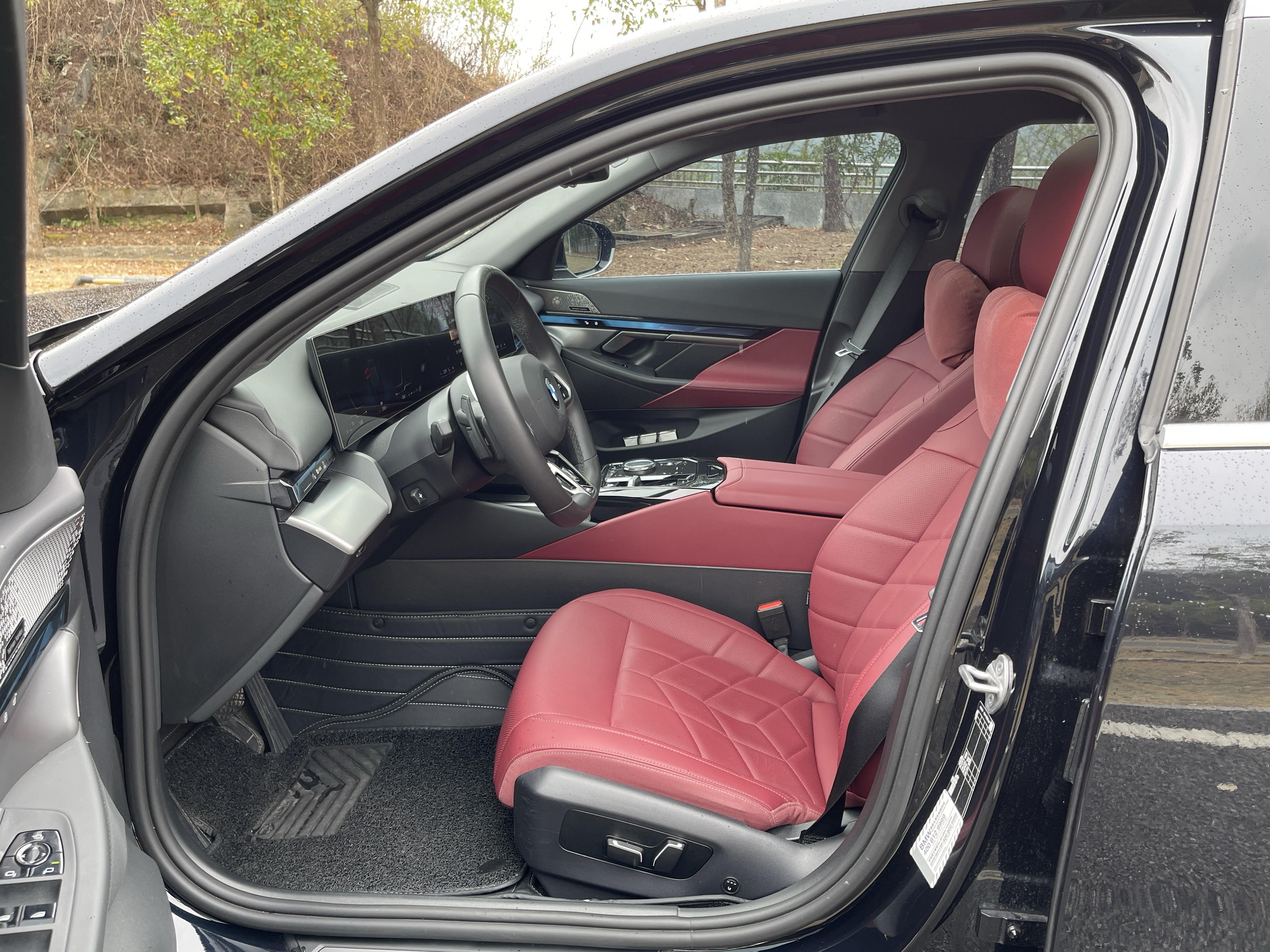 BMW 5 Series 2024 car image #4