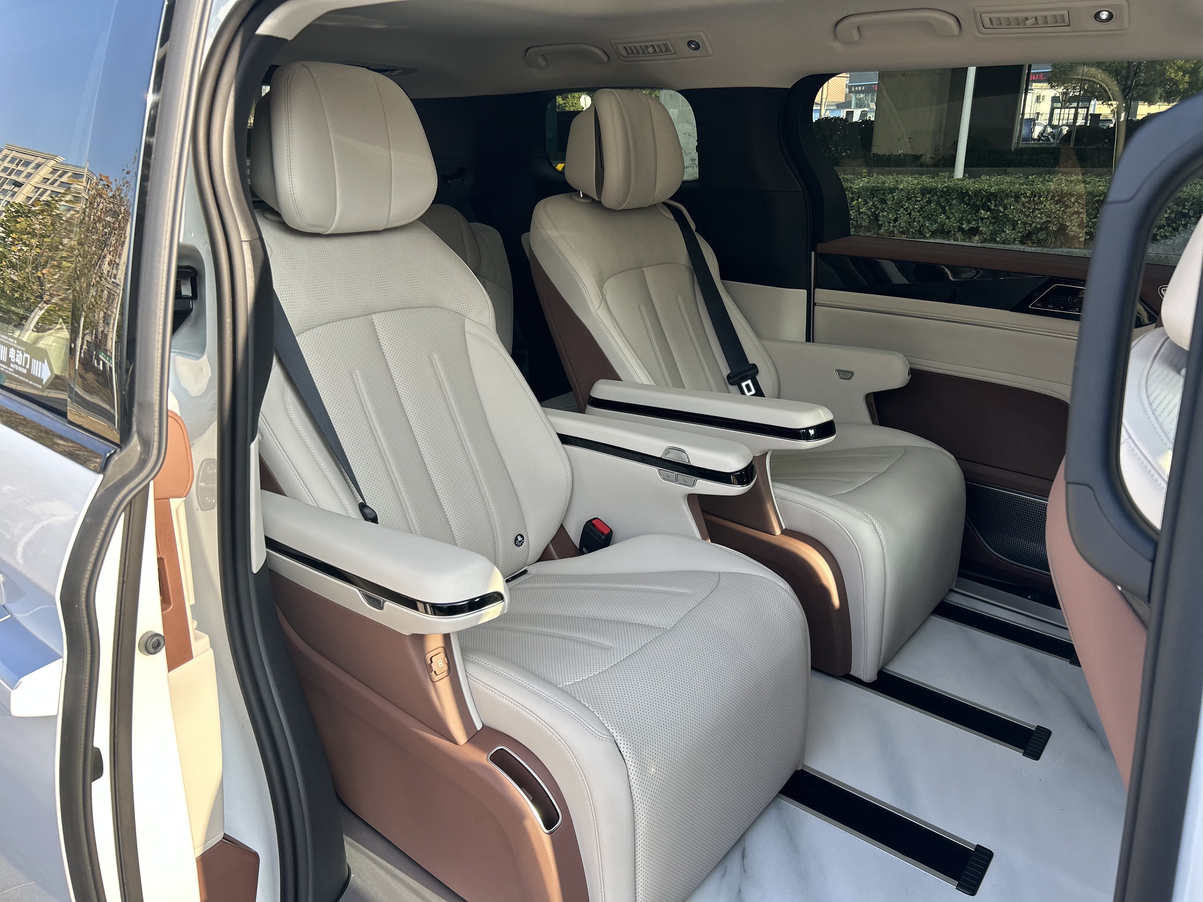 BYD Xia 2025 imagen de coche #4