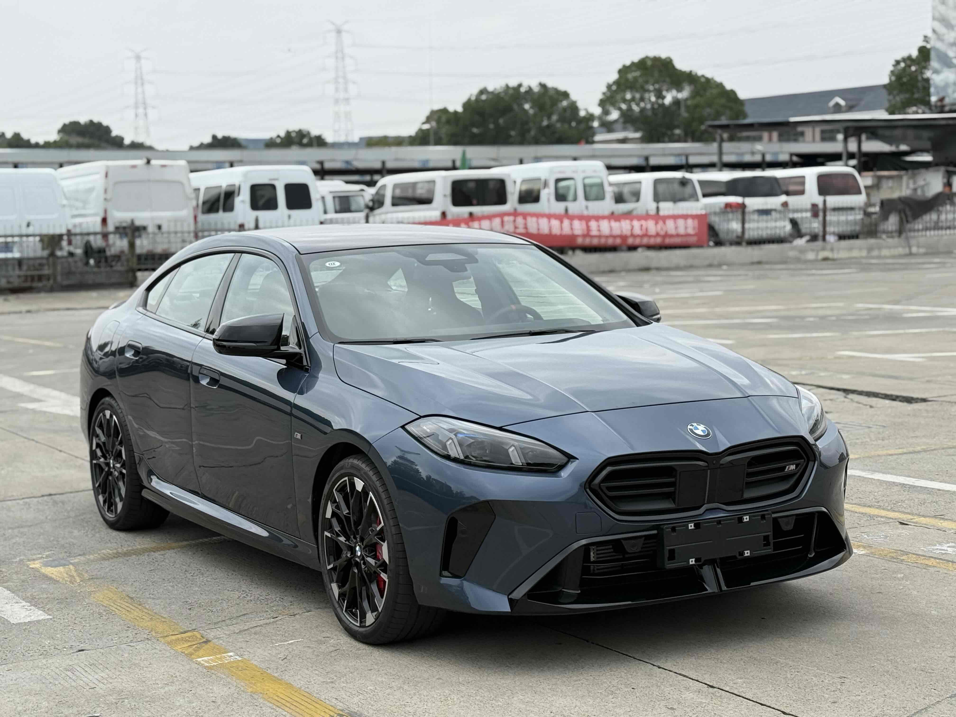 BMW M235L 2025 car image #4