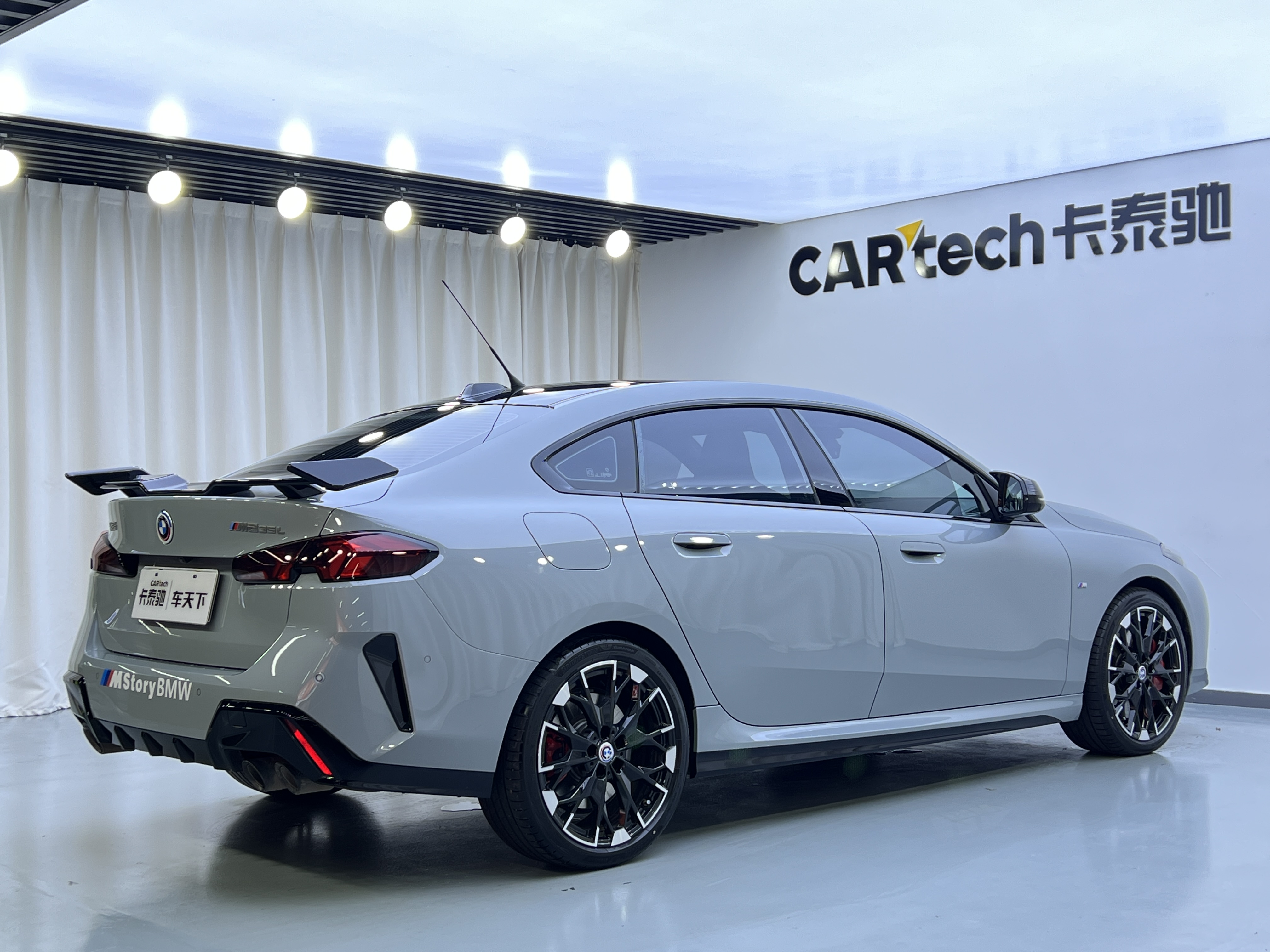 BMW M235L 2025 #4 BMW M235L 2025 car image #4