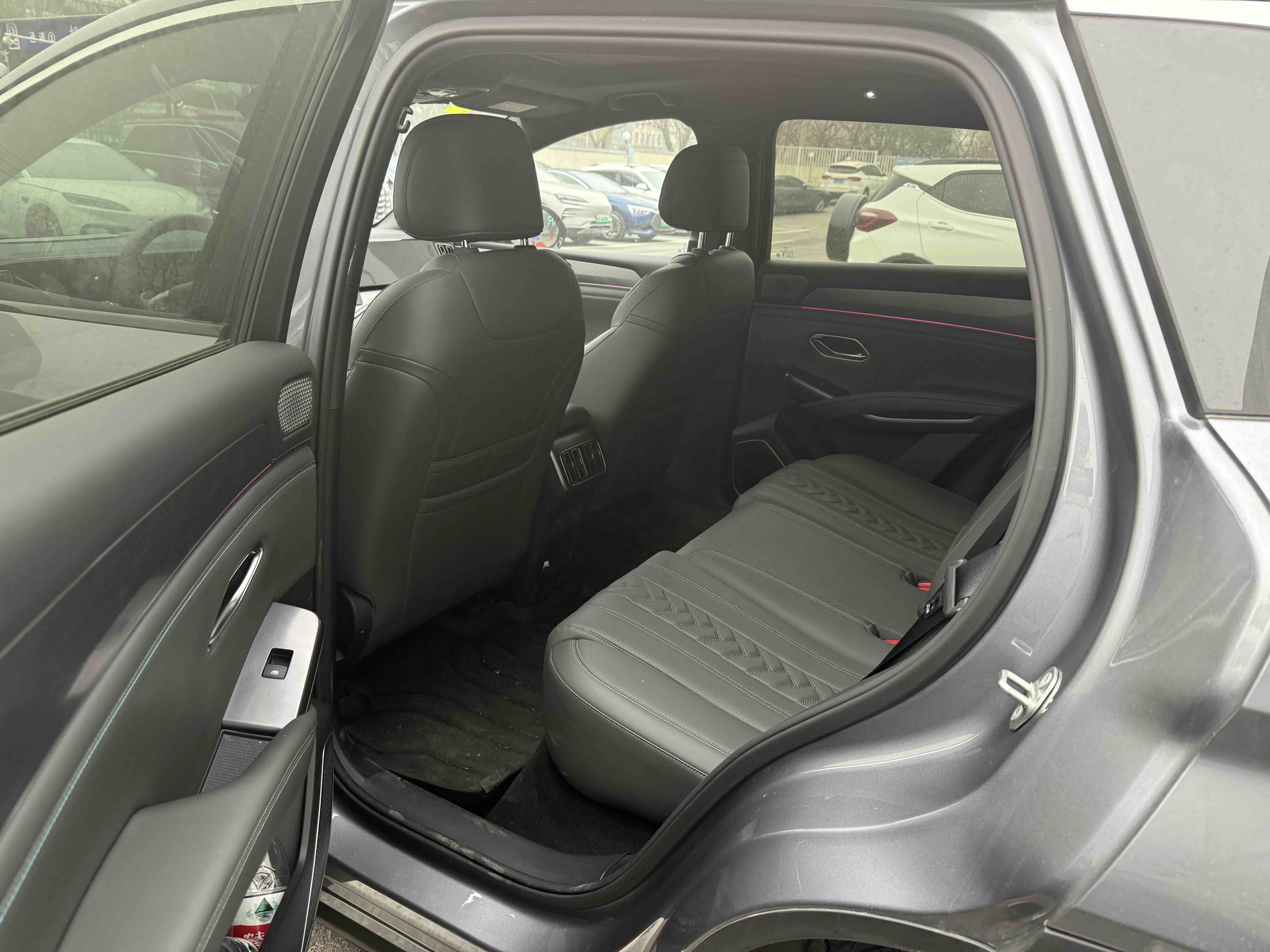 BYD SongL DM-i 2025 car image #4