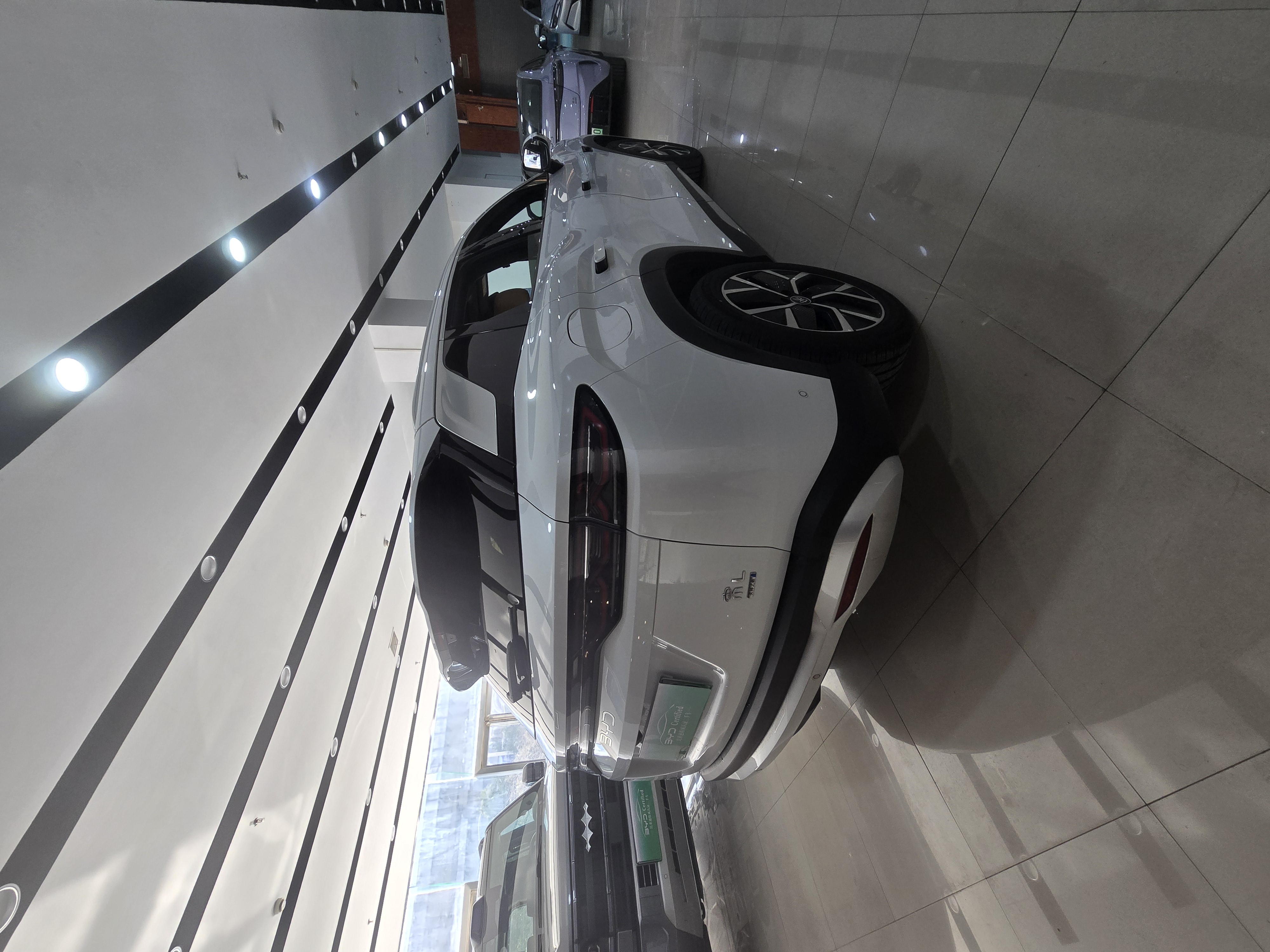 BYD SongL DM-i 2025 car image #4