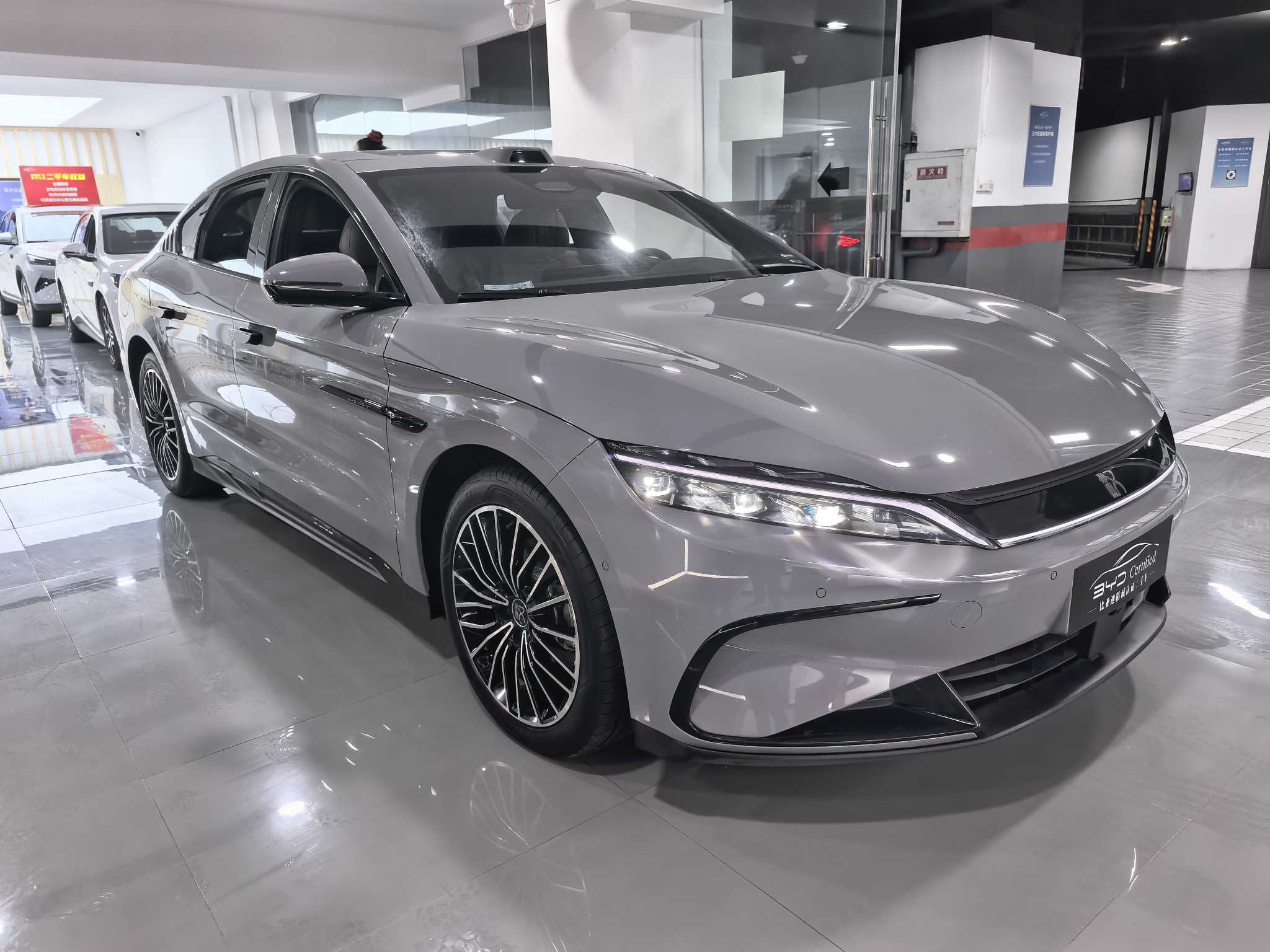 BYD Han 2025 car image #4