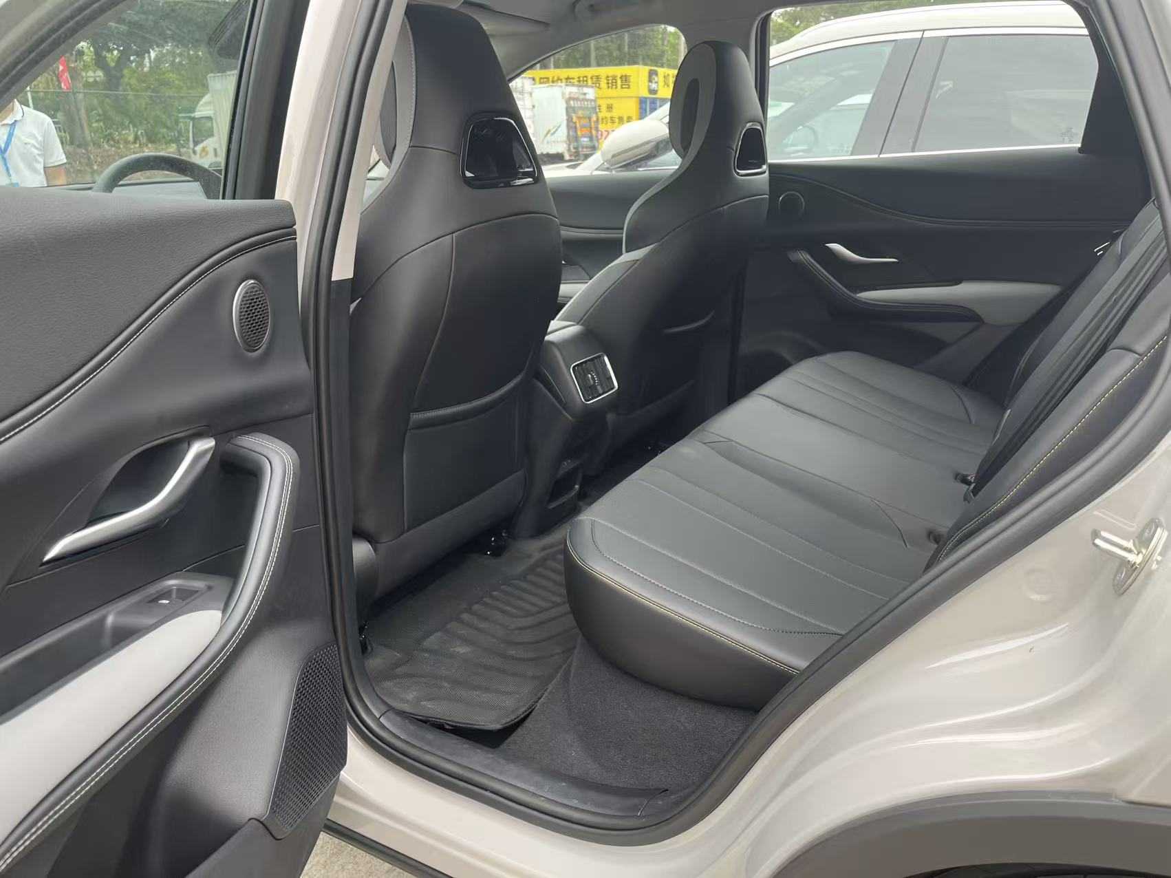 BYD Sea Lion 05 DM-i 2025 car image #4