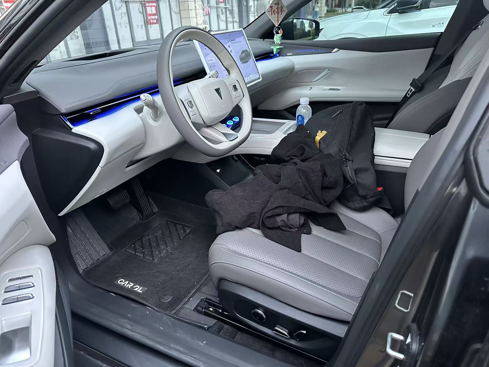 Deepal L07 2025 car image #4