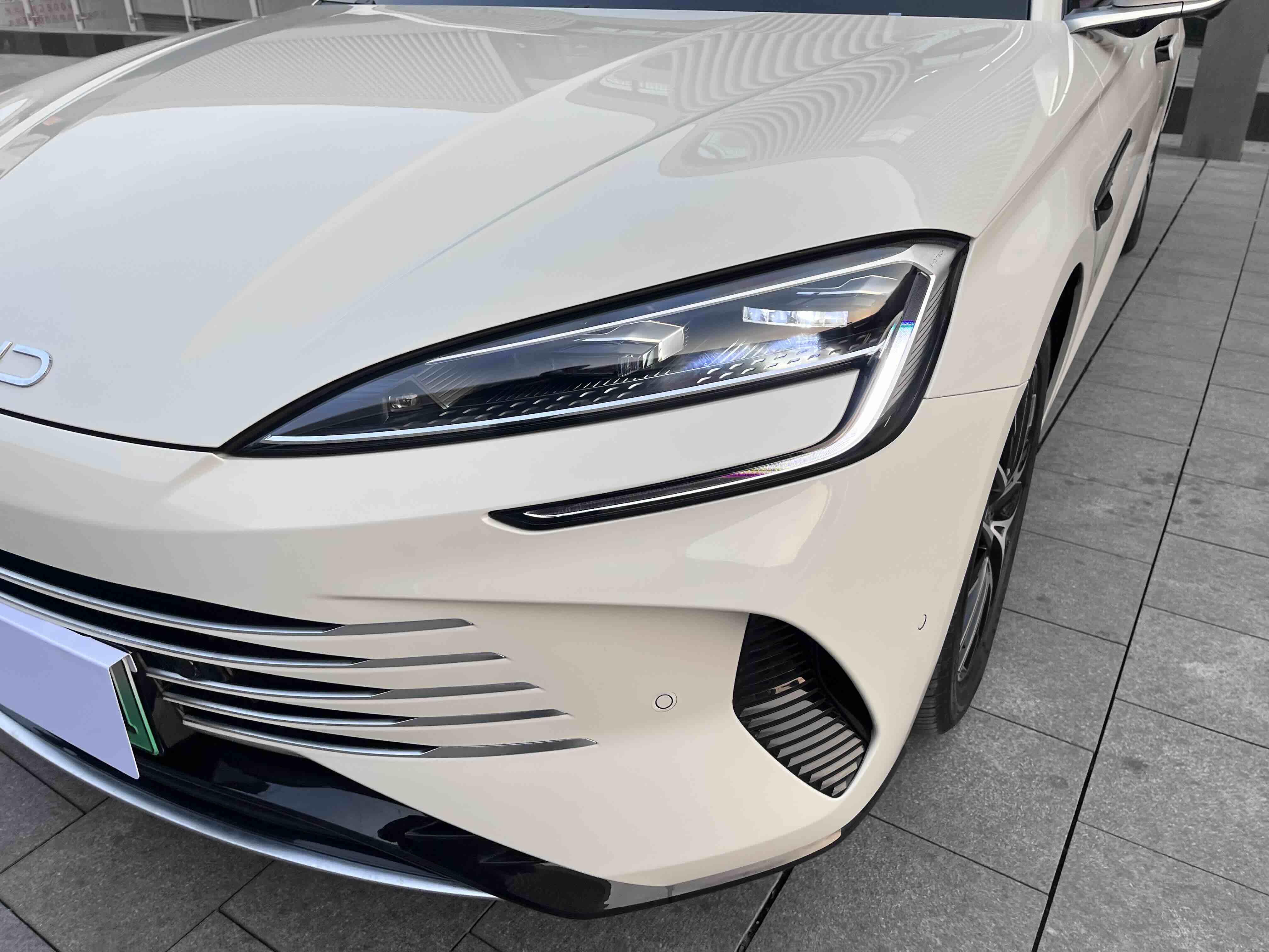 BYD Seal 07 DM-i 2025 car image #4