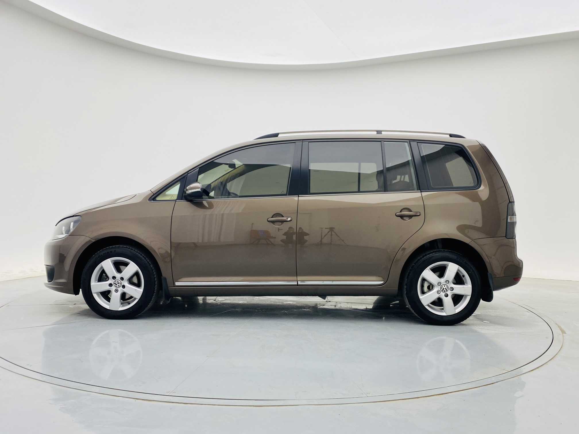 Volkswagen Touran 2016 #4 Volkswagen Touran 2016 car image #4