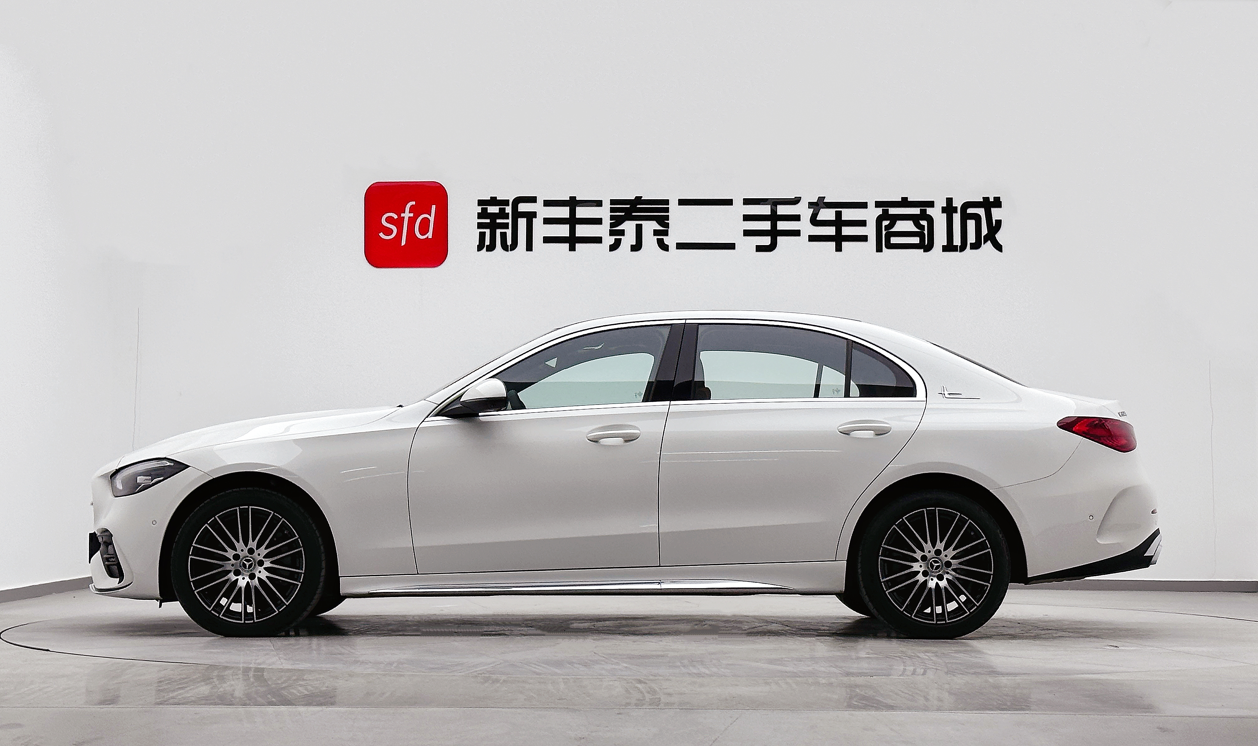 Mercedes-Benz C Class 2025 car image #4