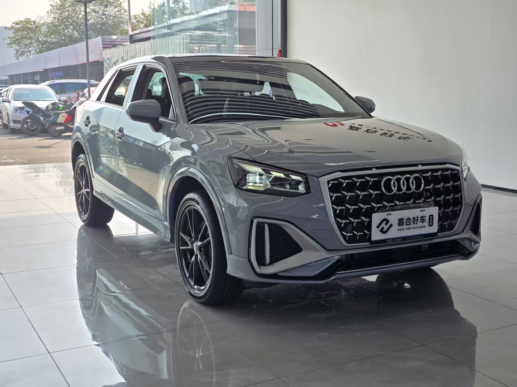 Audi Q2L 2025 car image #4