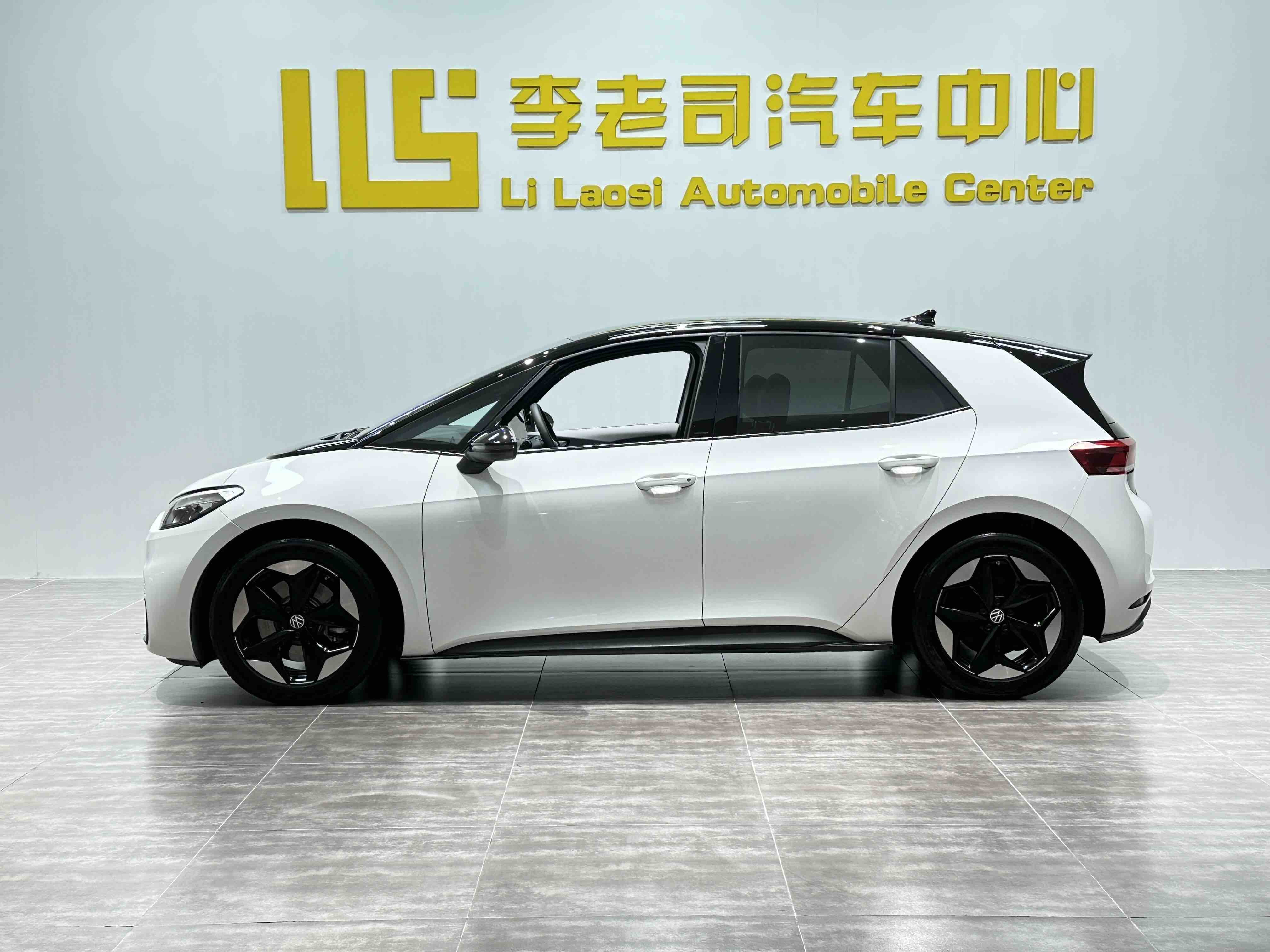 Volkswagen ID.3 2025 car image #4