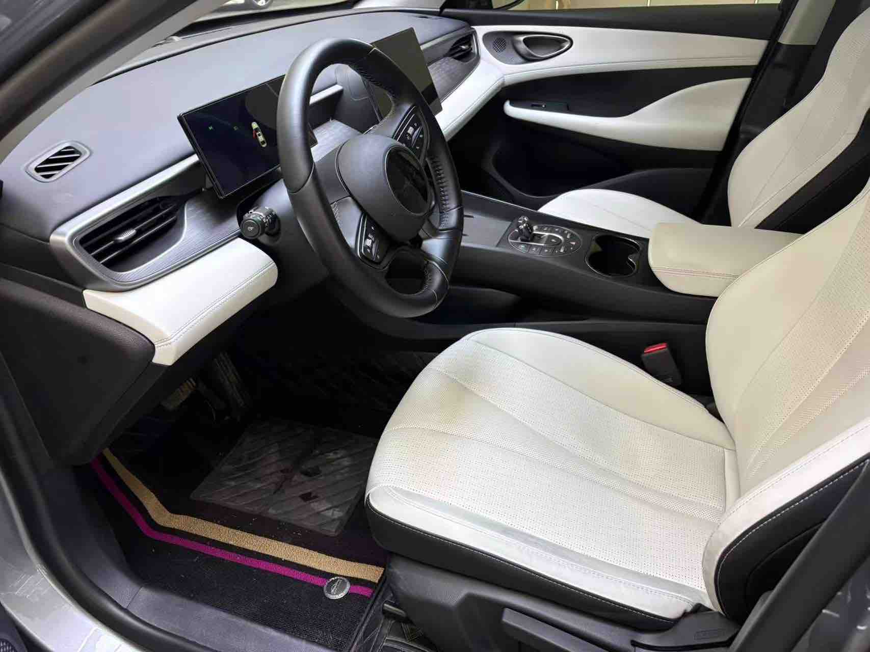 BYD Seal 05 DM-i 2025 car image #4