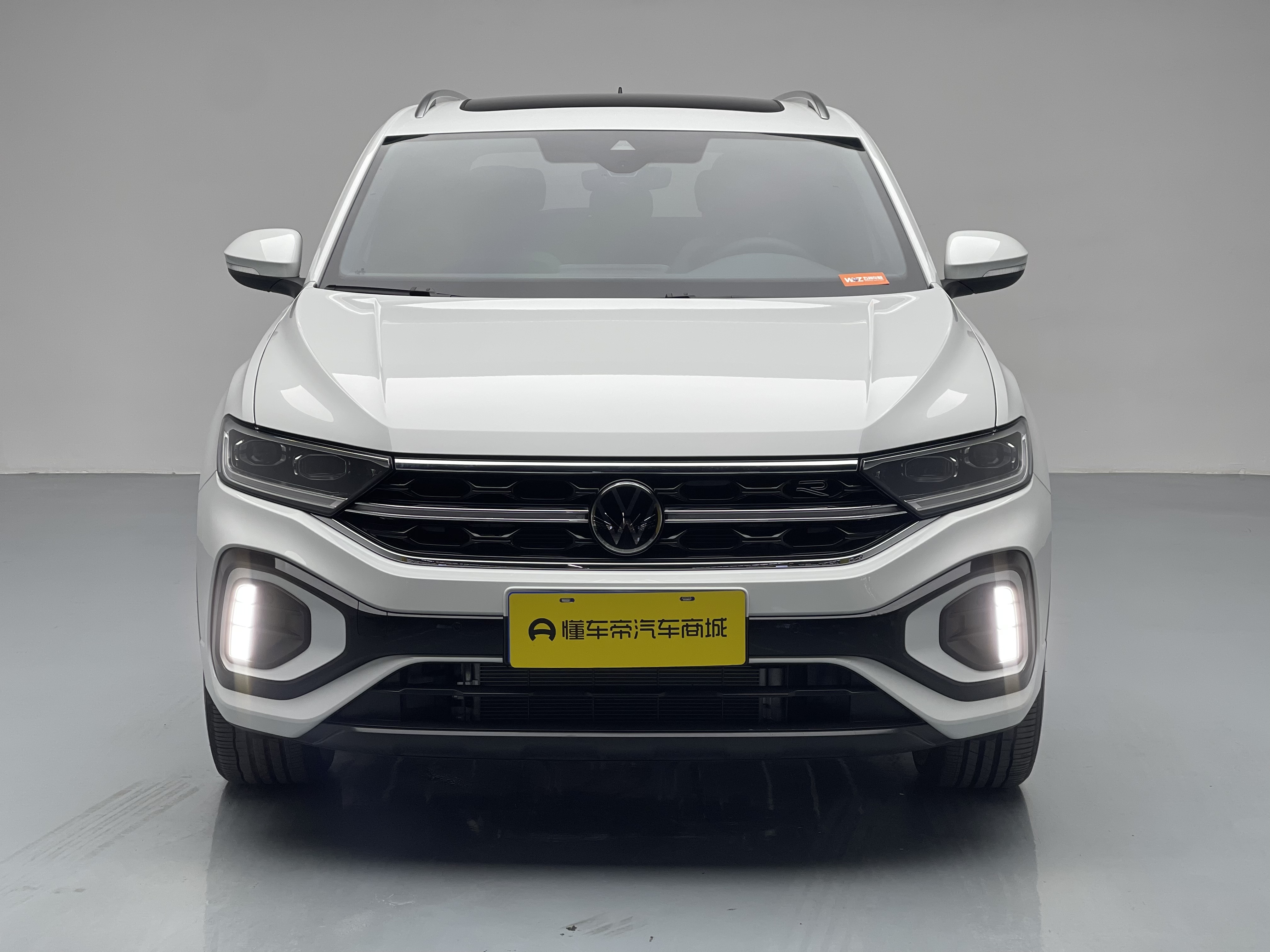 Volkswagen T-Roc 2025 car image #4