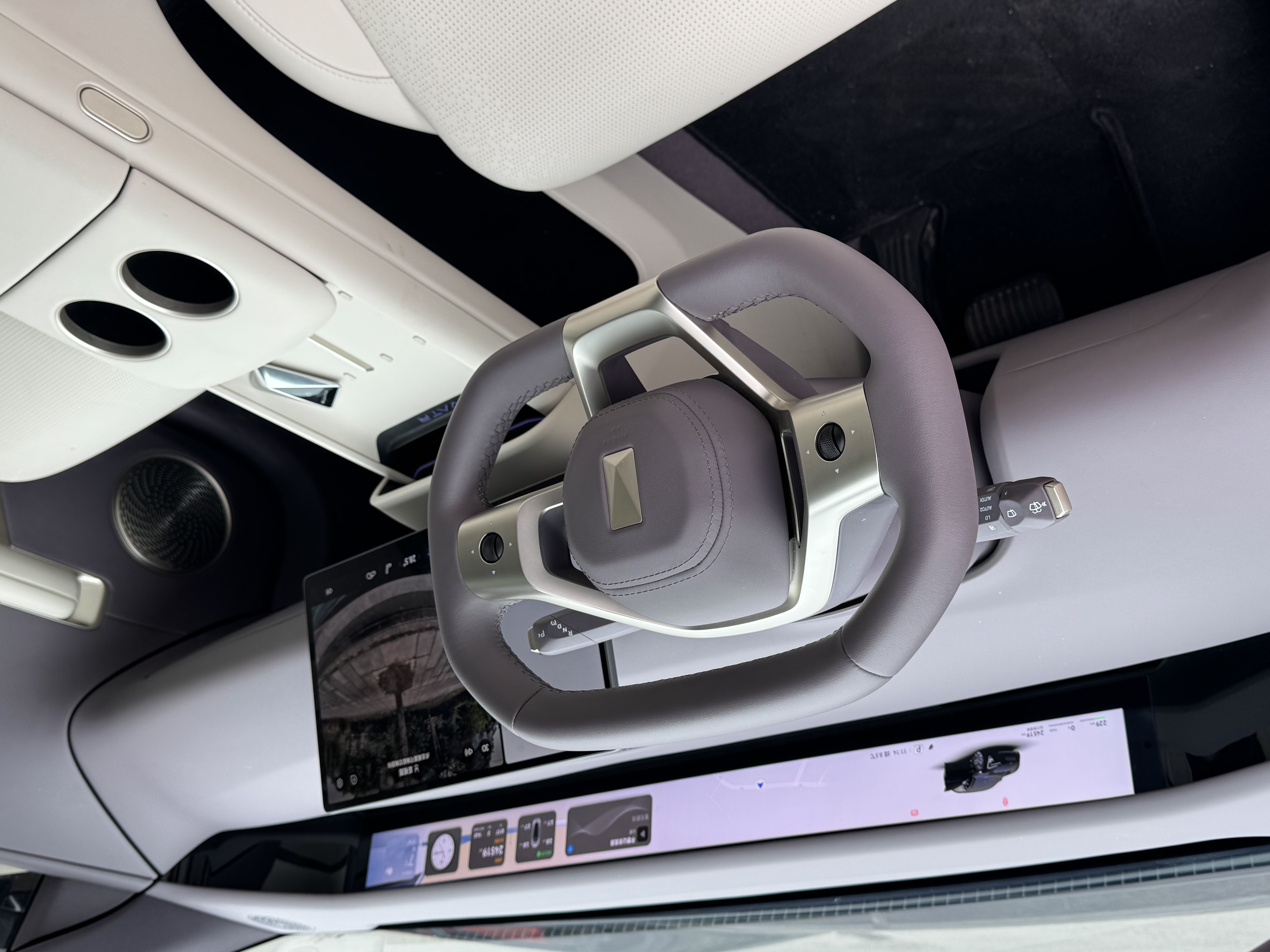 Avatr 06 2025 #4 Avatr 06 2025 car image #4