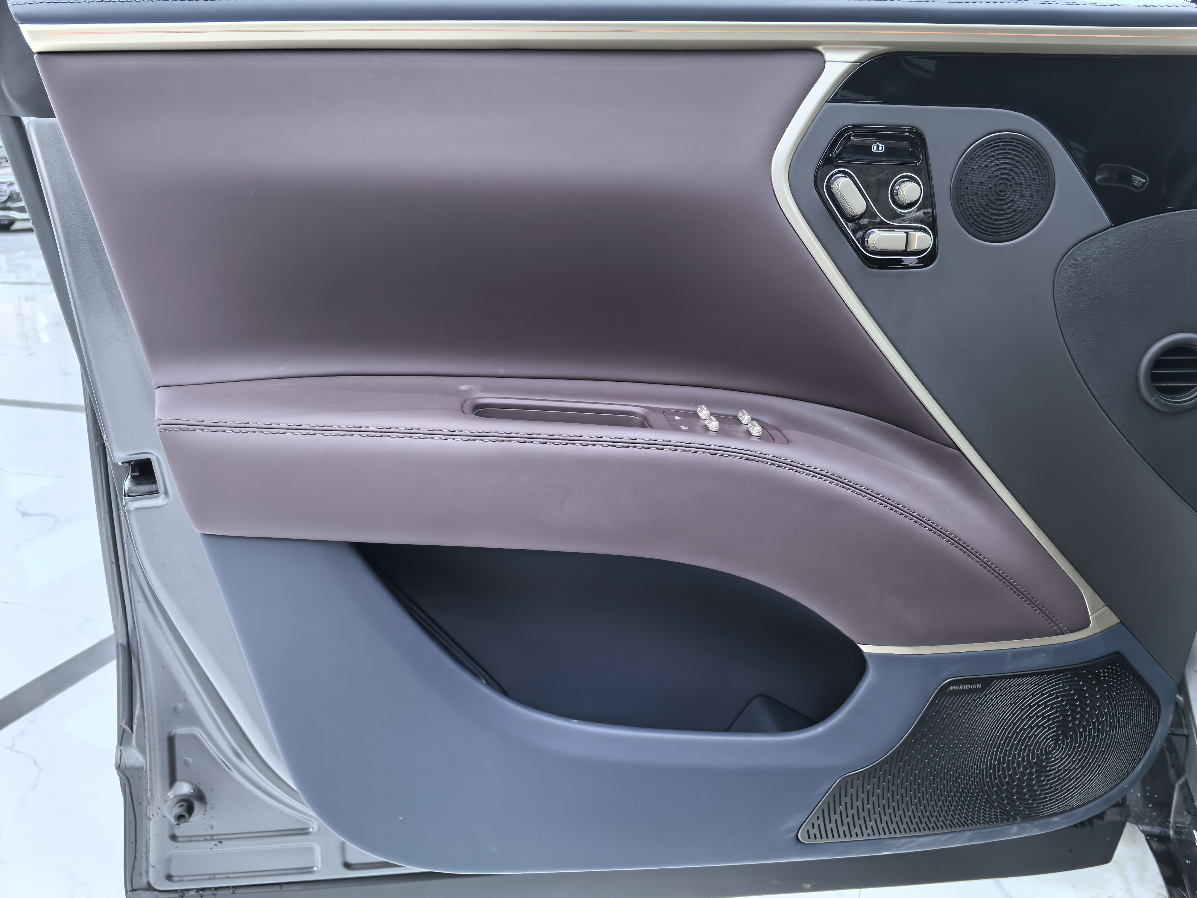 Avatr 11 2025 imagen de coche #4