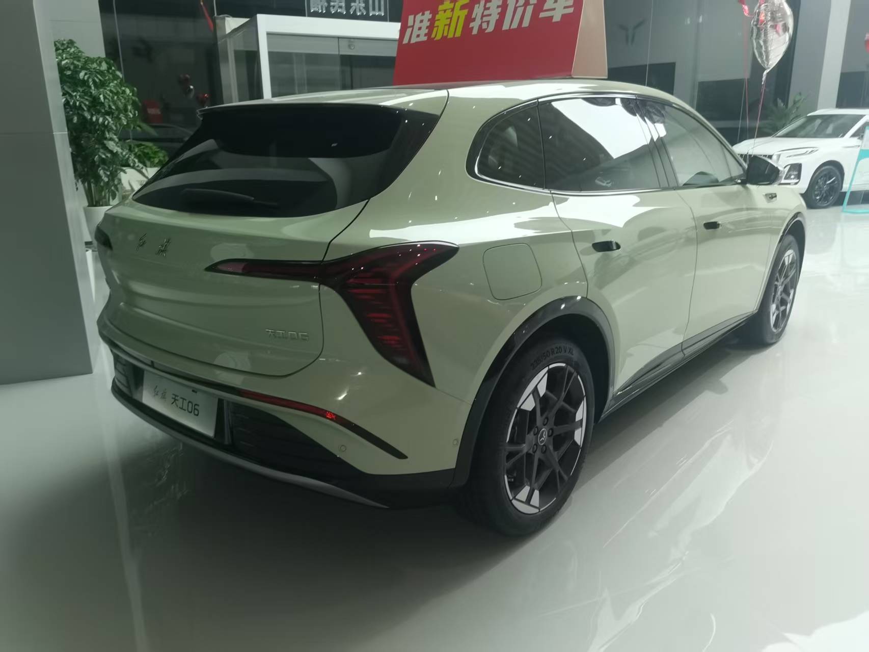 HongQi TianGong 06 2025 car image #4