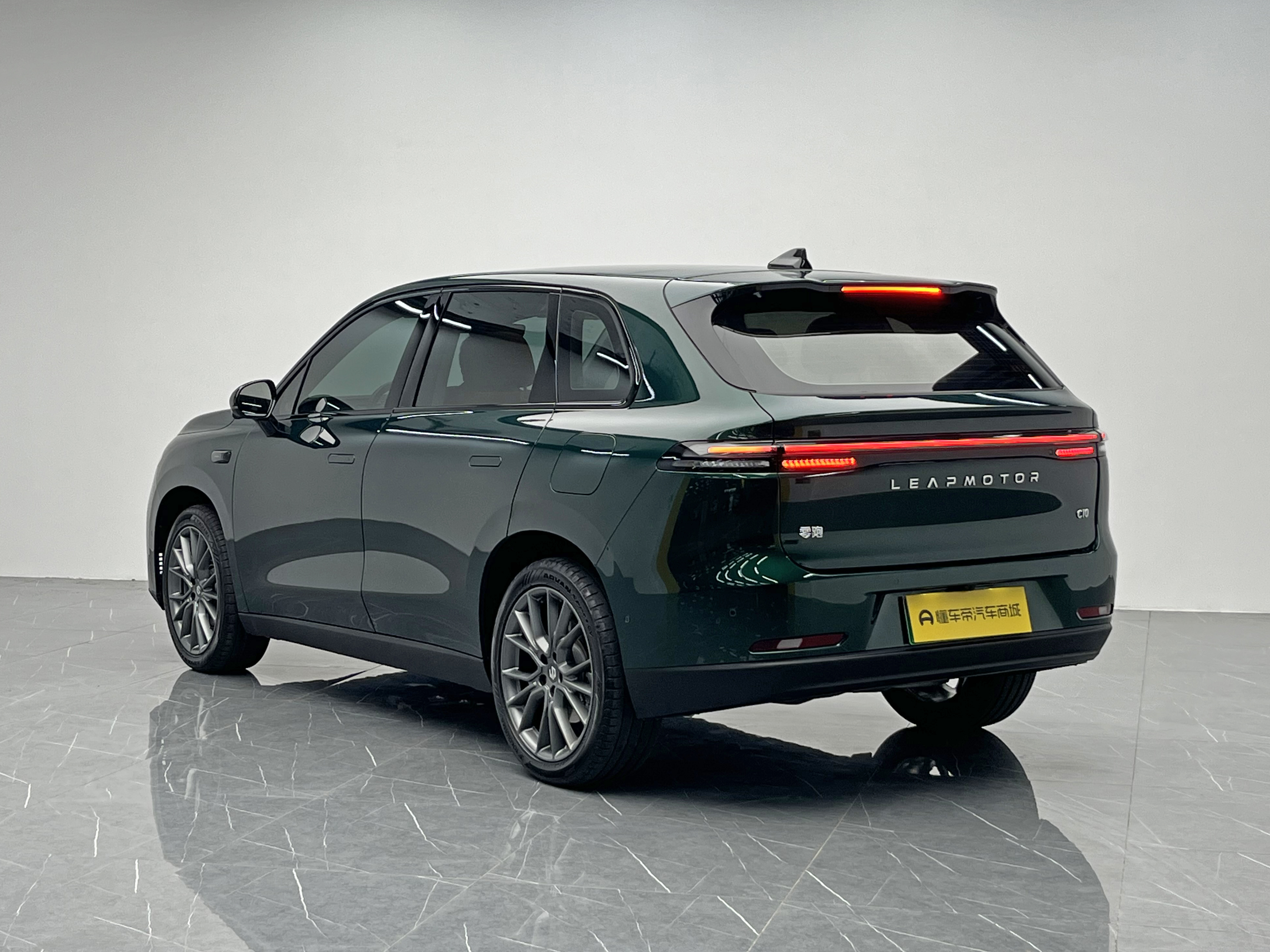 零跑汽车 零跑C10 2025 汽车图片 #4