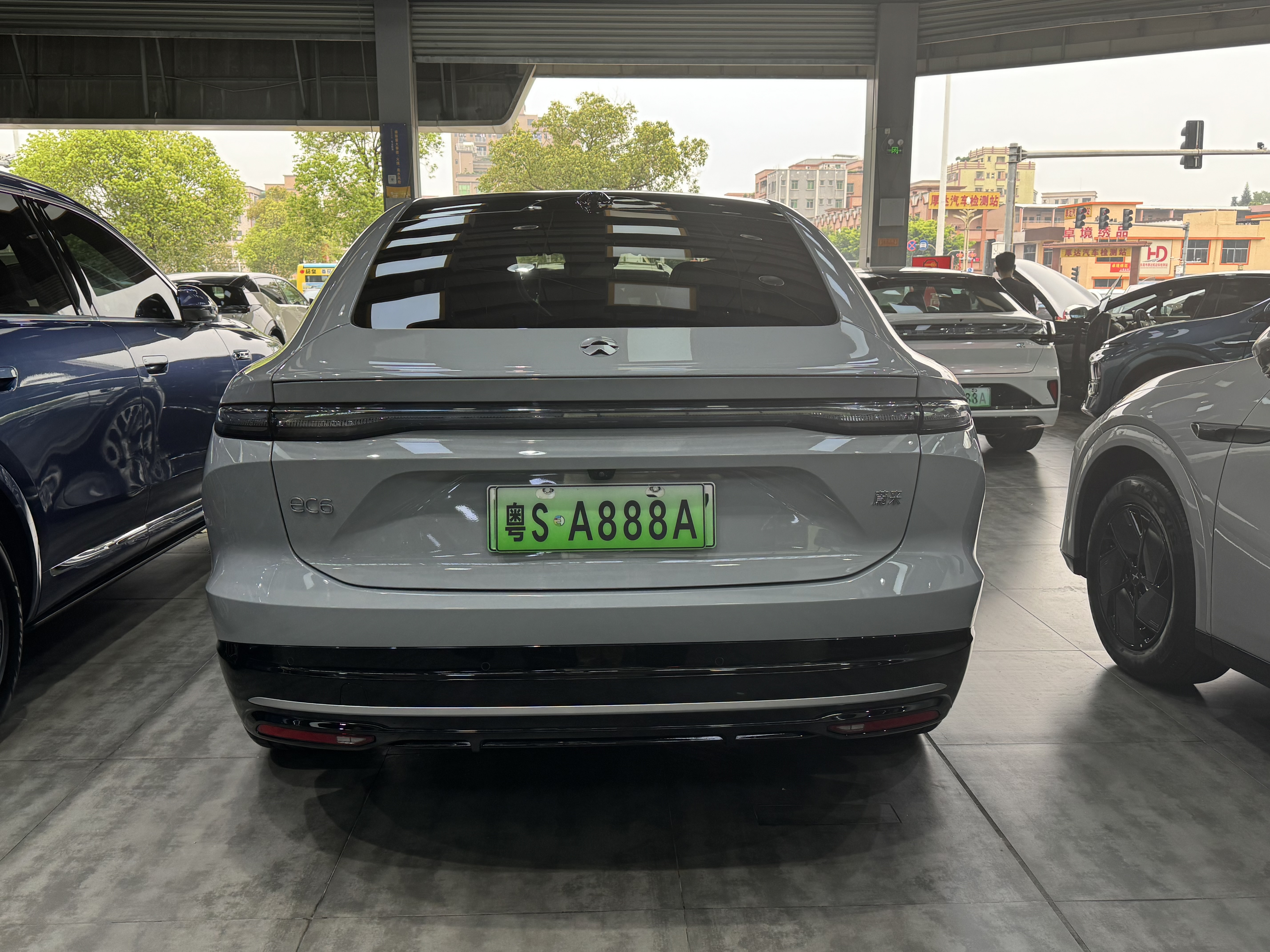 蔚来 蔚来EC6 2025 汽车图片 #4