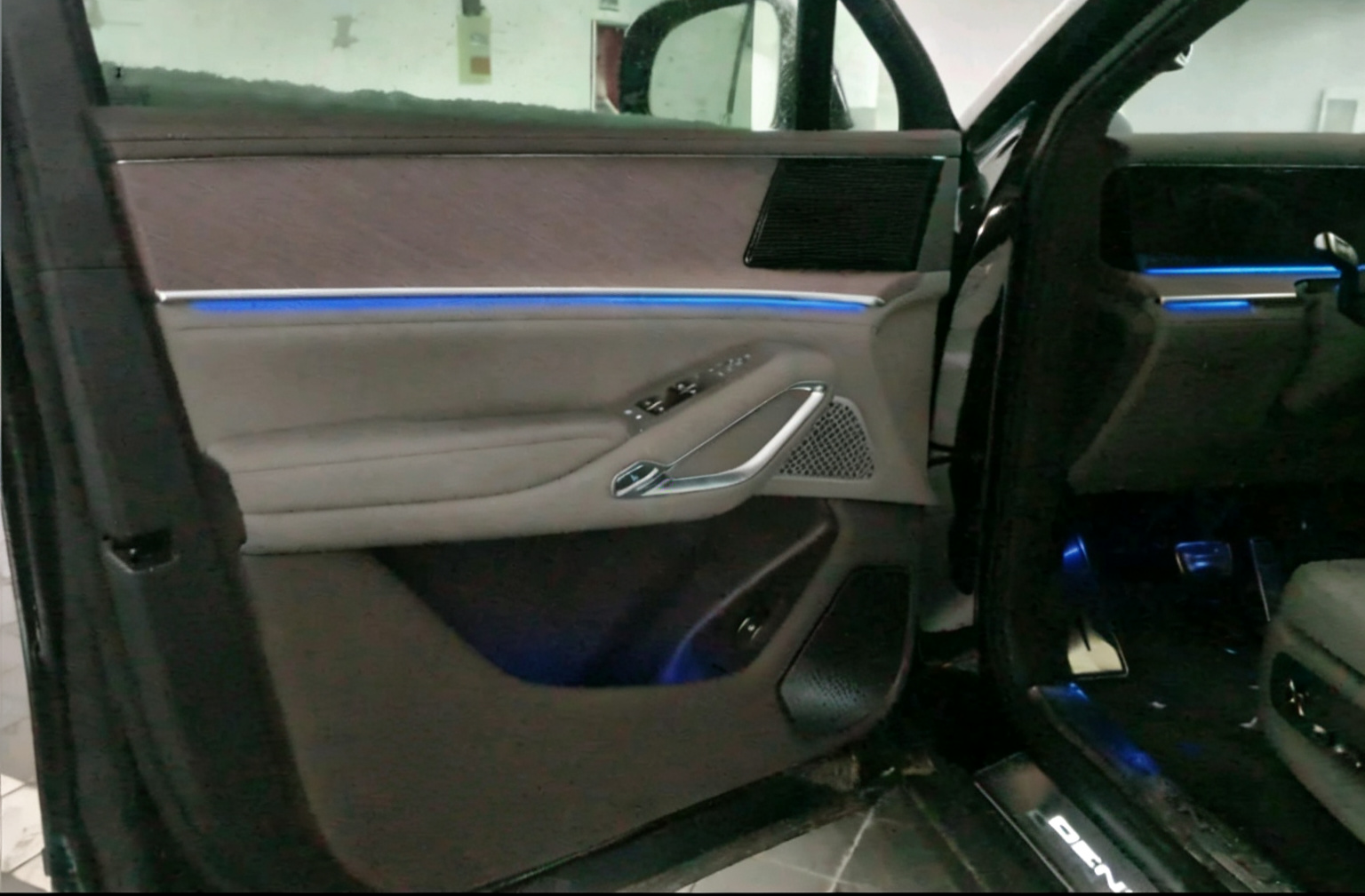 Denza N9 2025 immagine di auto #4