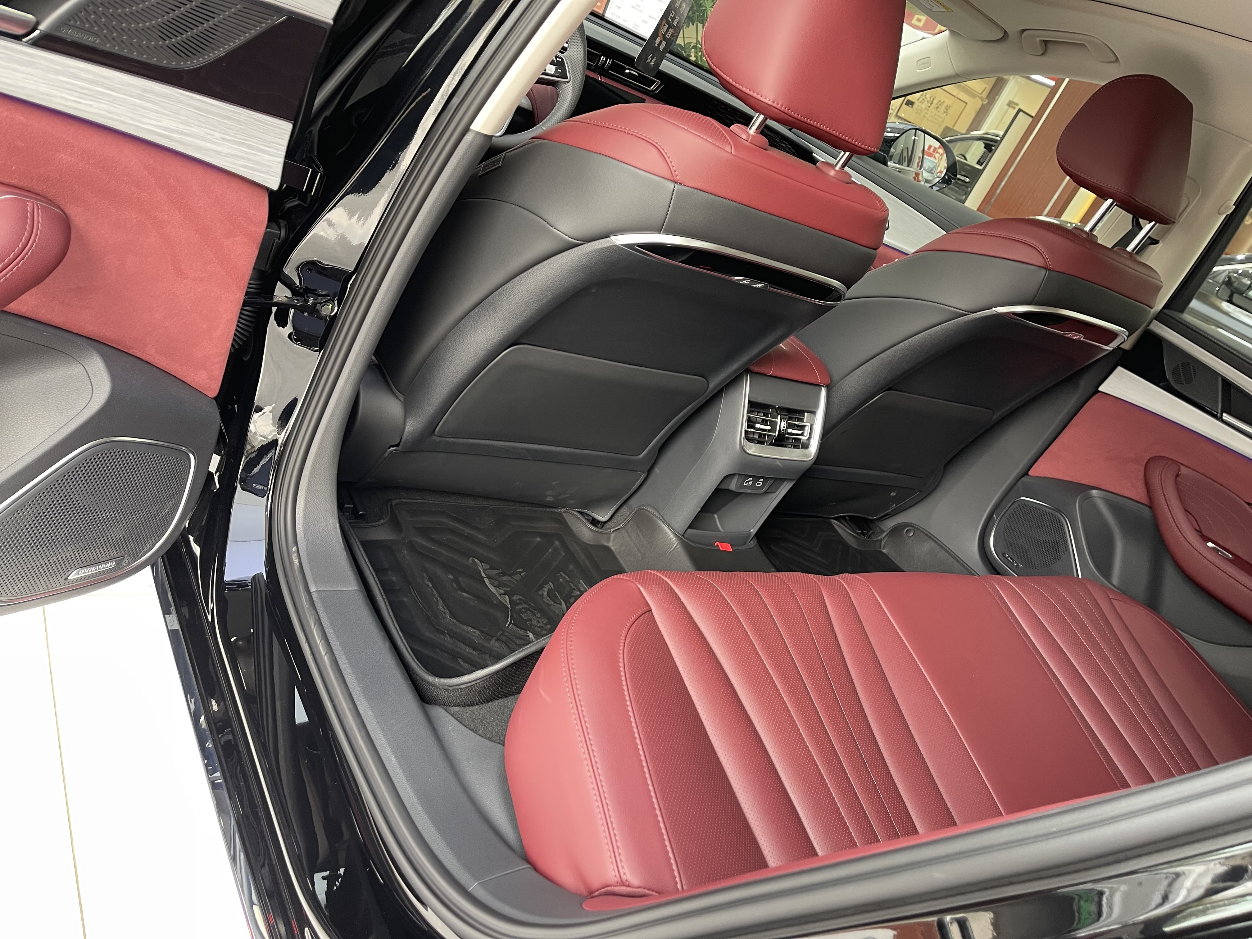 HongQi H5 PHEV 2025 car image #4