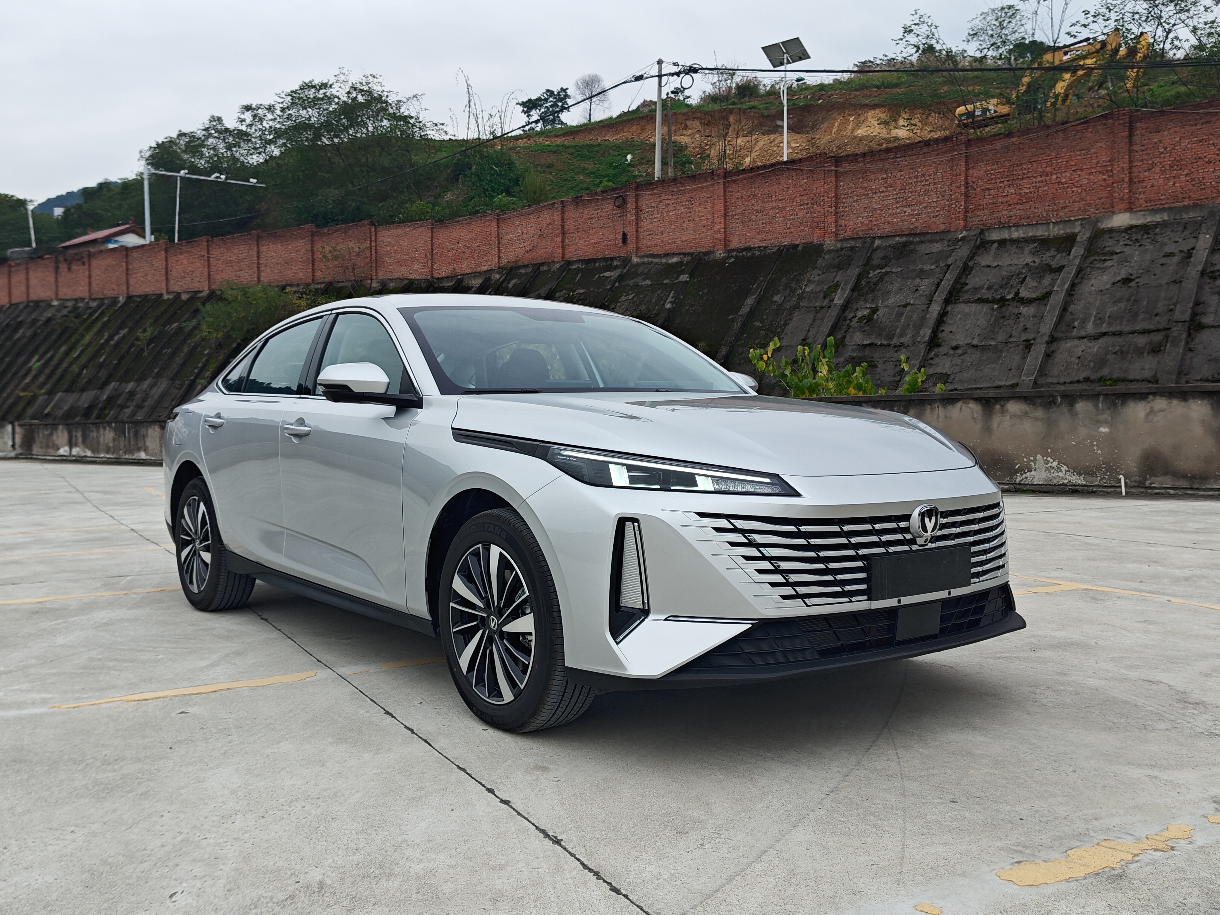 Changan EadoPHEV 2025 #4 Changan EadoPHEV 2025 изображение автомобиля #4