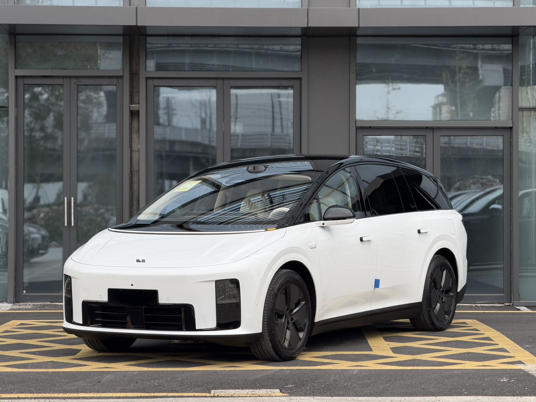 理想汽车 理想i6 2025 汽车图片 #4