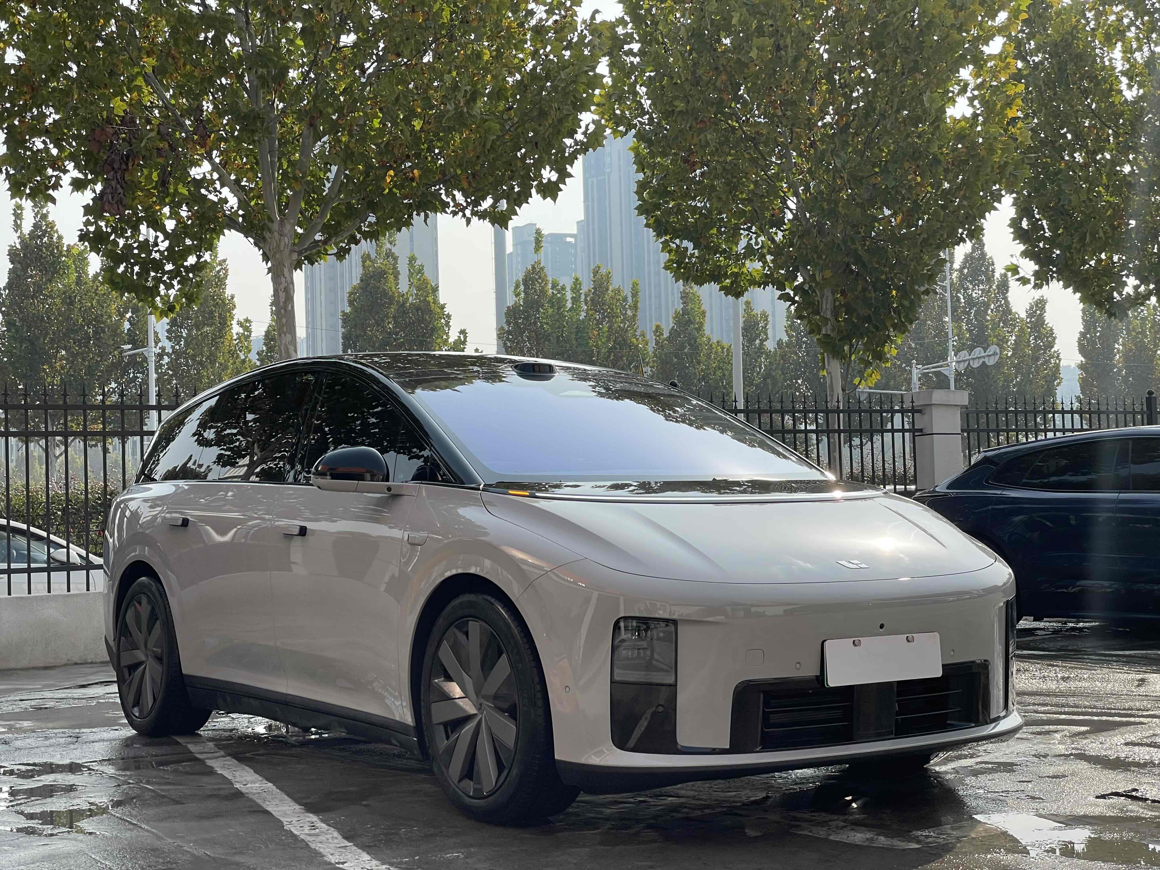 Li i8 2025 изображение автомобиля #4