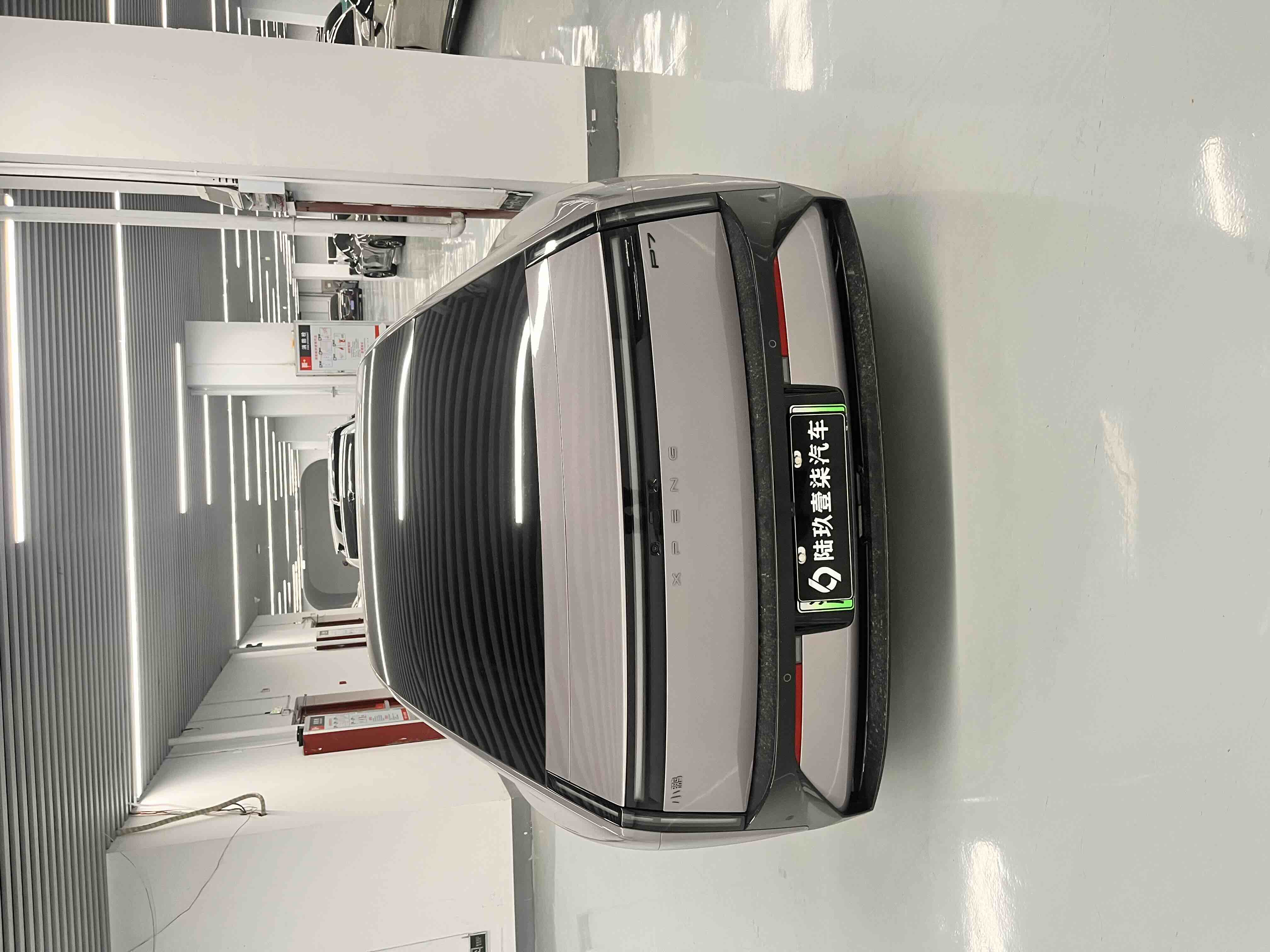 Xpeng P7 2025 صورة سيارة #4