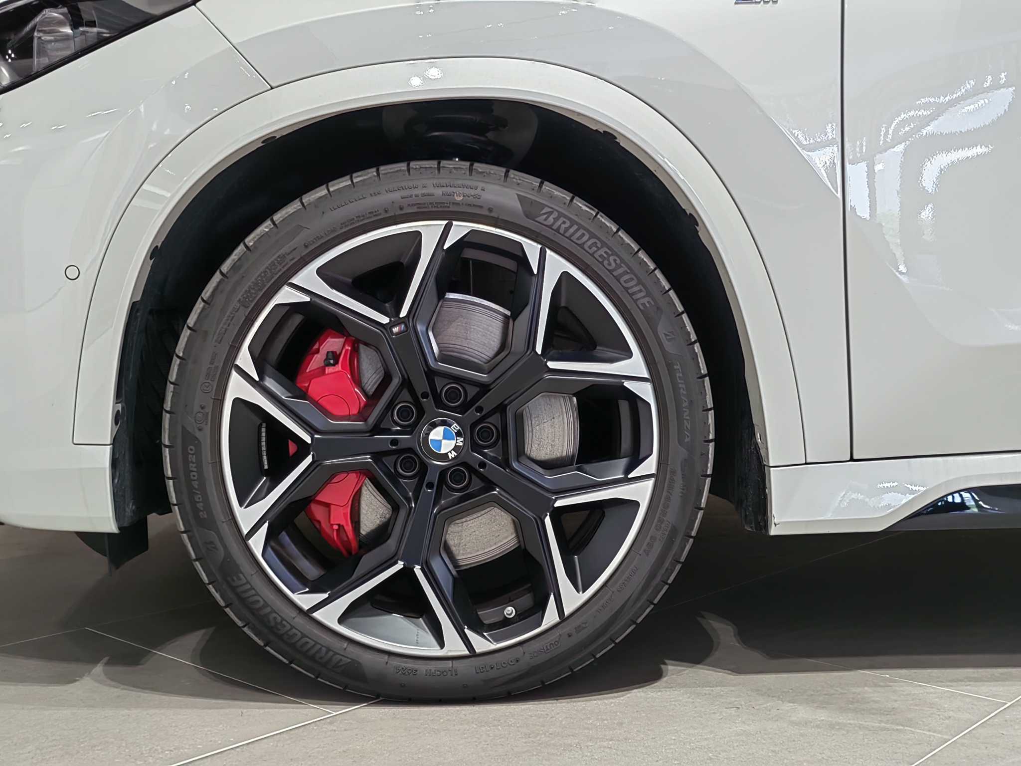 BMW X1 M35Li 2025 car image #4