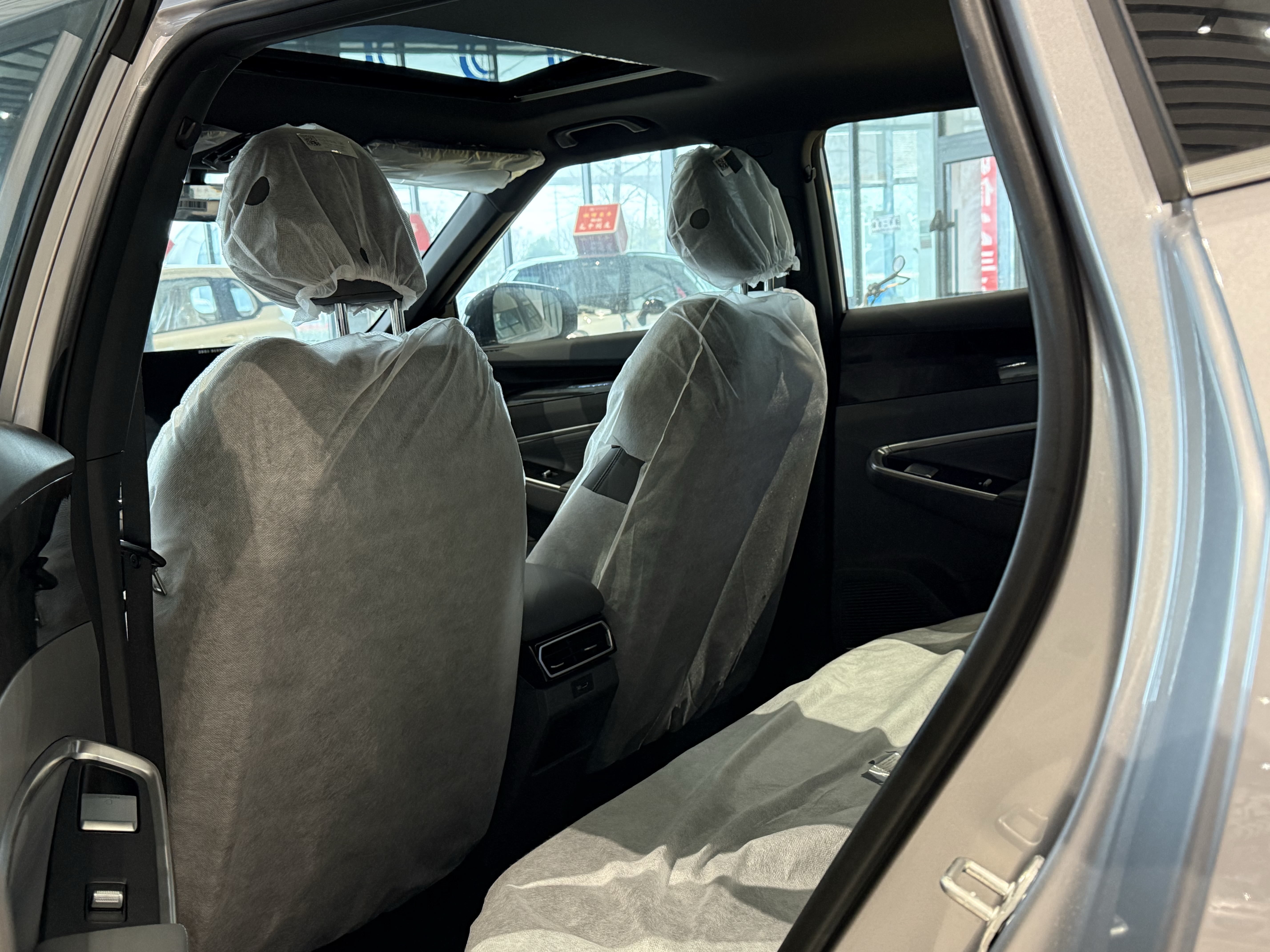 GEELY Boyue 2026 car image #4