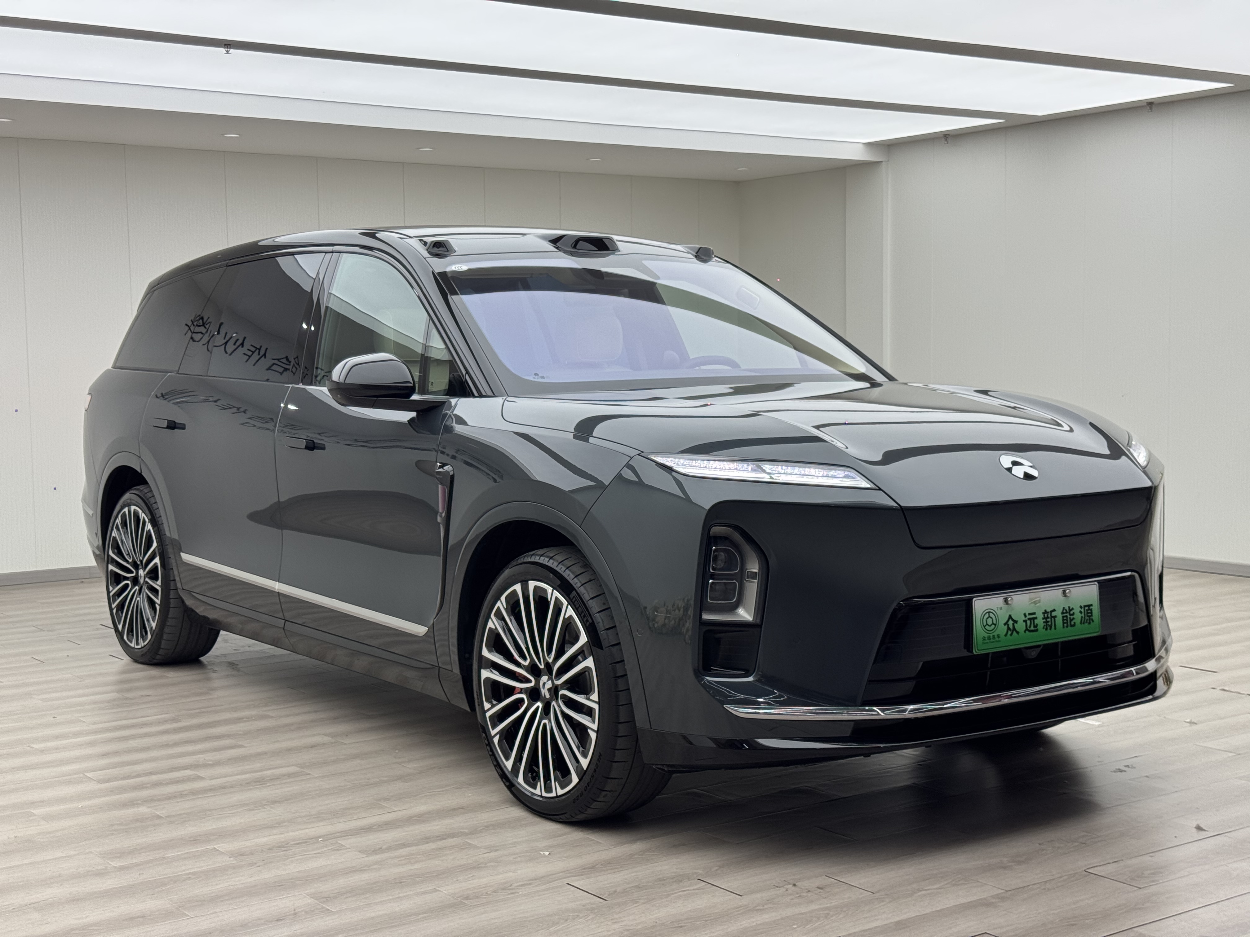 蔚来 蔚来ES8 2025 汽车图片 #4