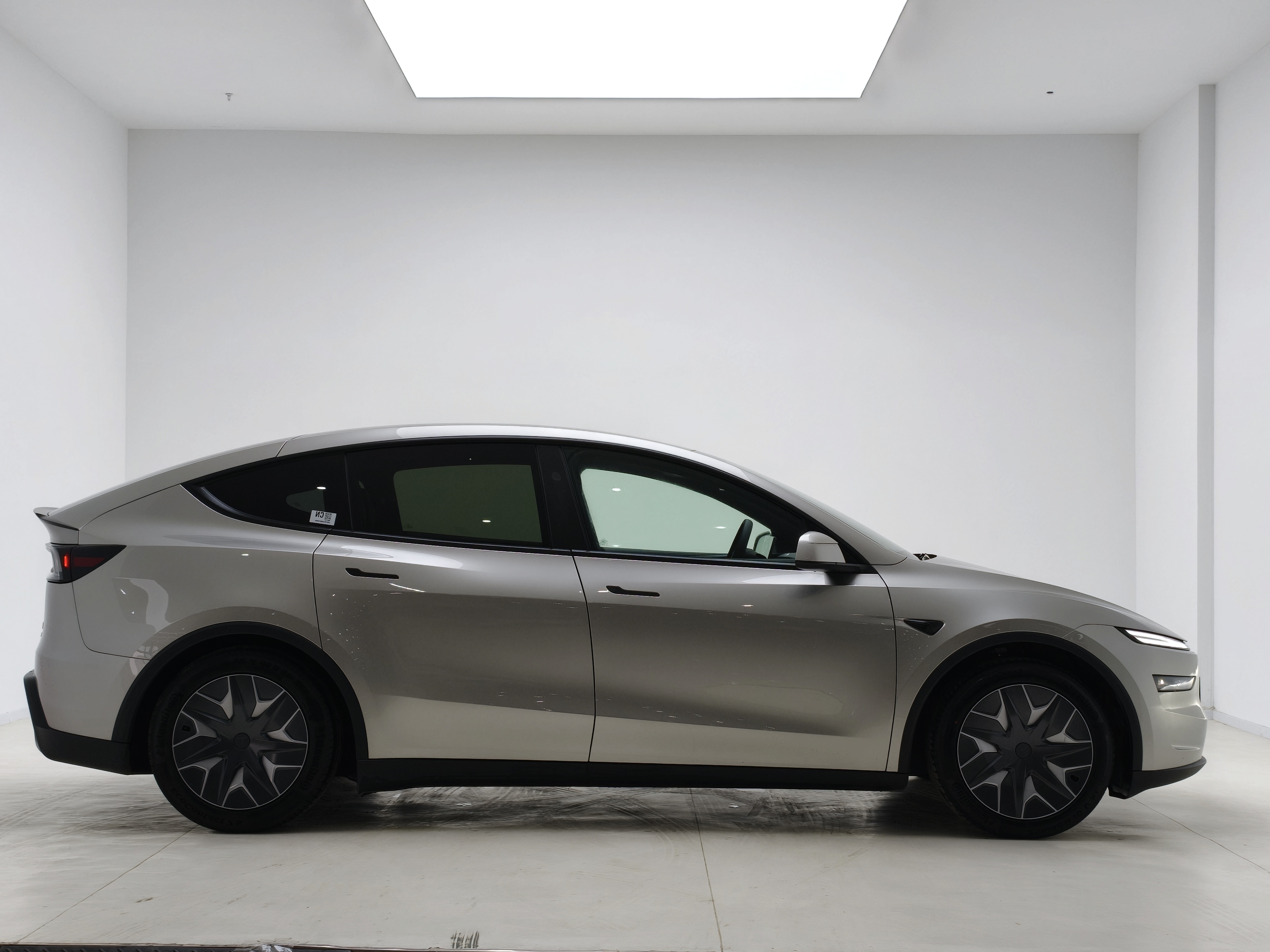 特斯拉 Model Y L 2025 汽车图片 #4