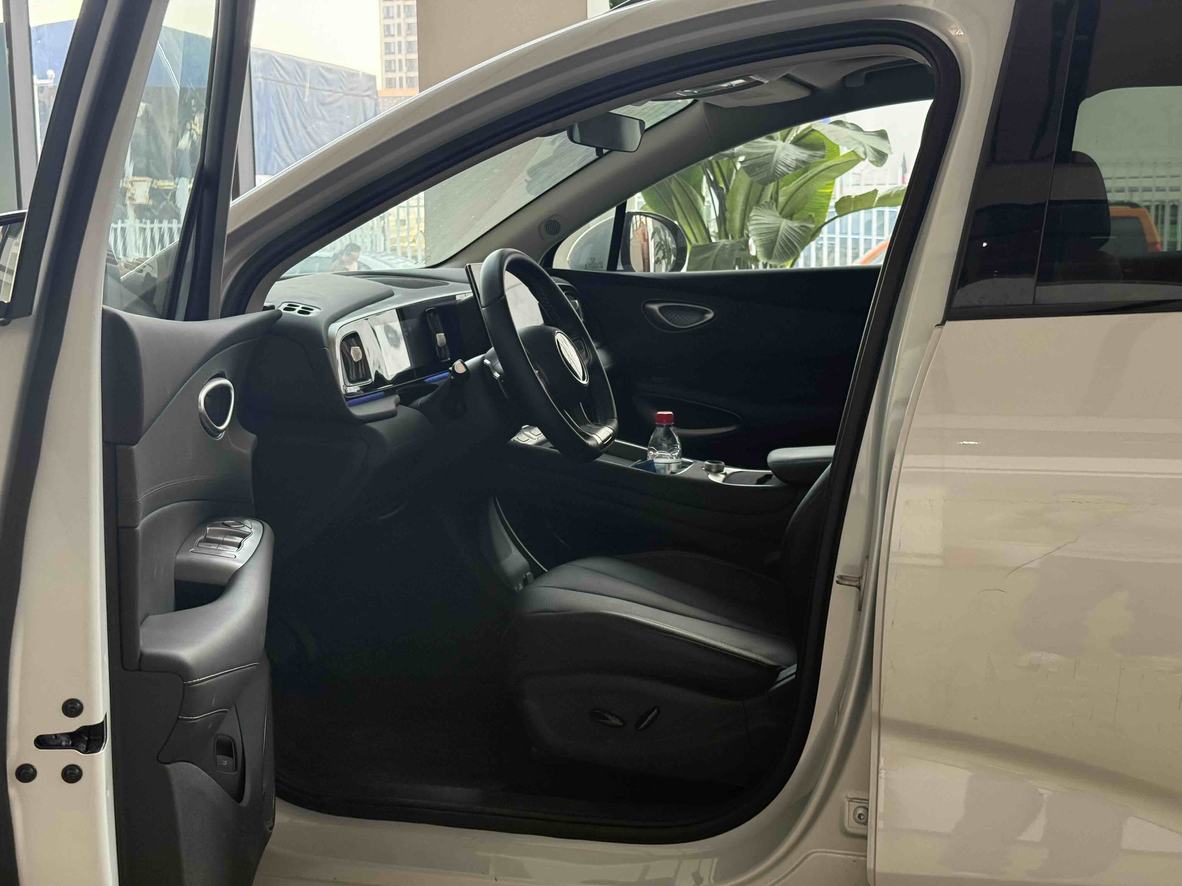 BYD Sea Lion 05 EV 2025 car image #4