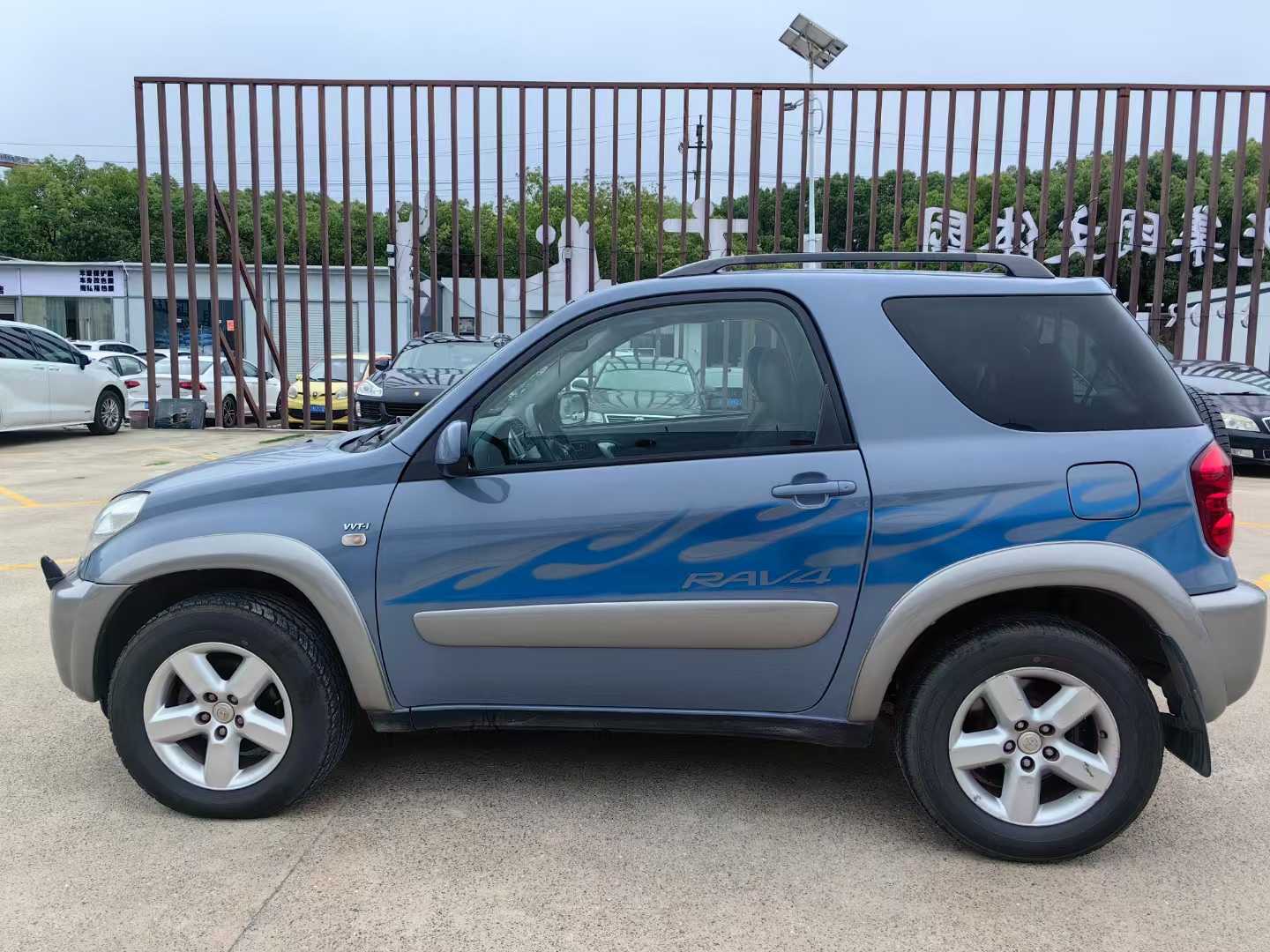 Toyota RAV4 (Imported) 2004 image de voiture #4