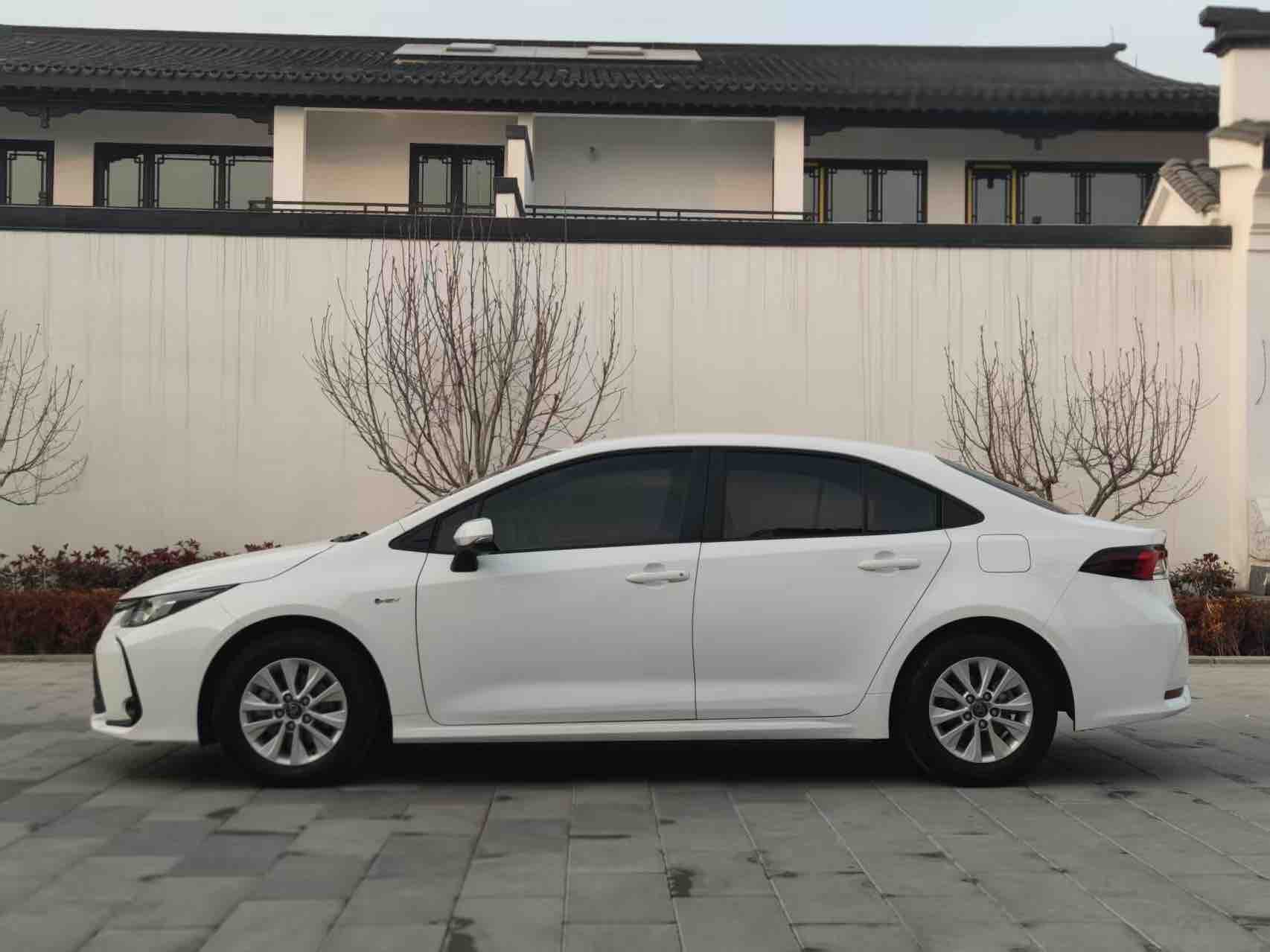 Toyota 2025 car image #4