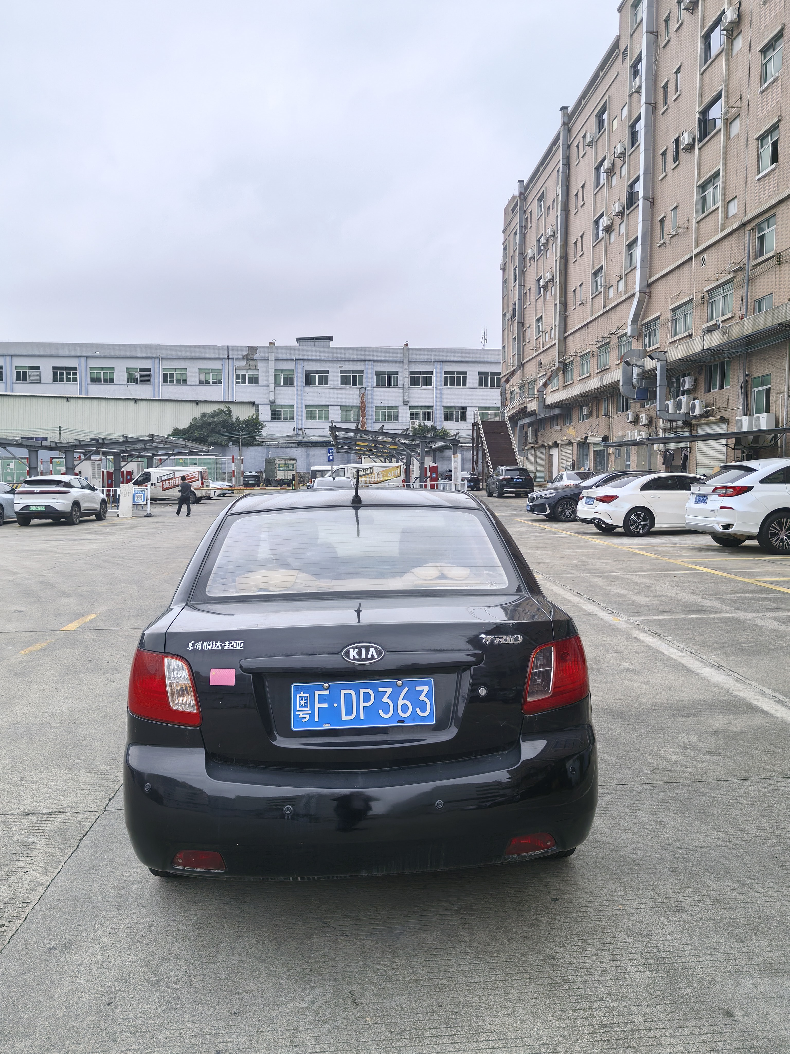 Kia Rio 2010 صورة سيارة #4