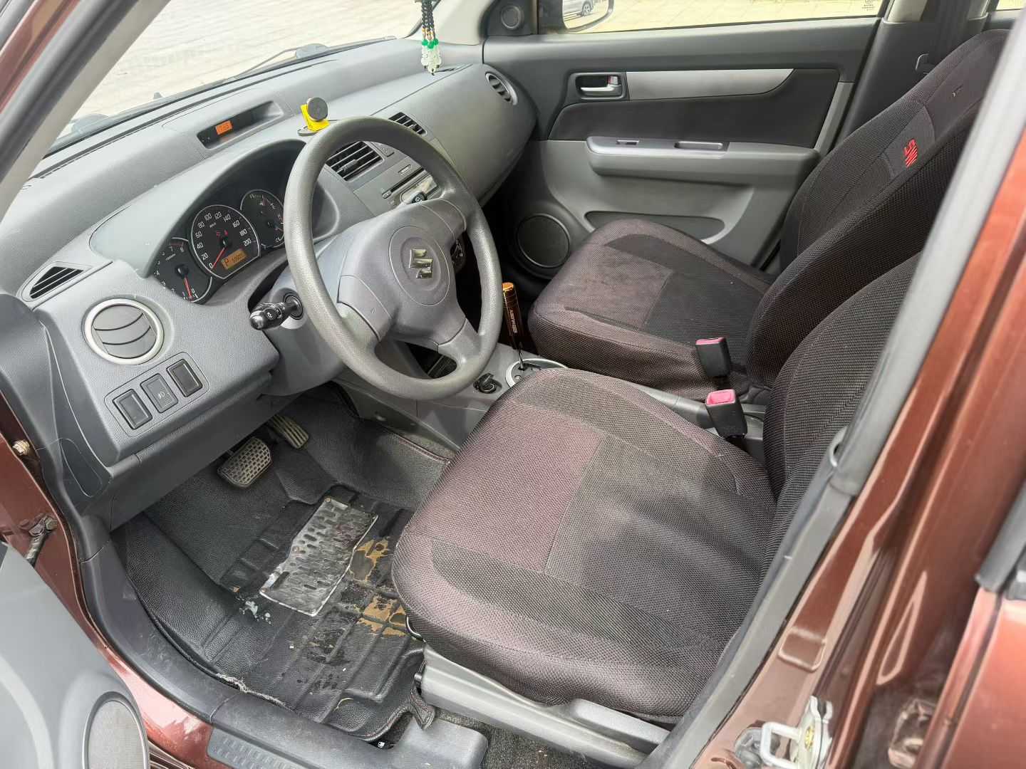 铃木 雨燕 2015 汽车图片 #4