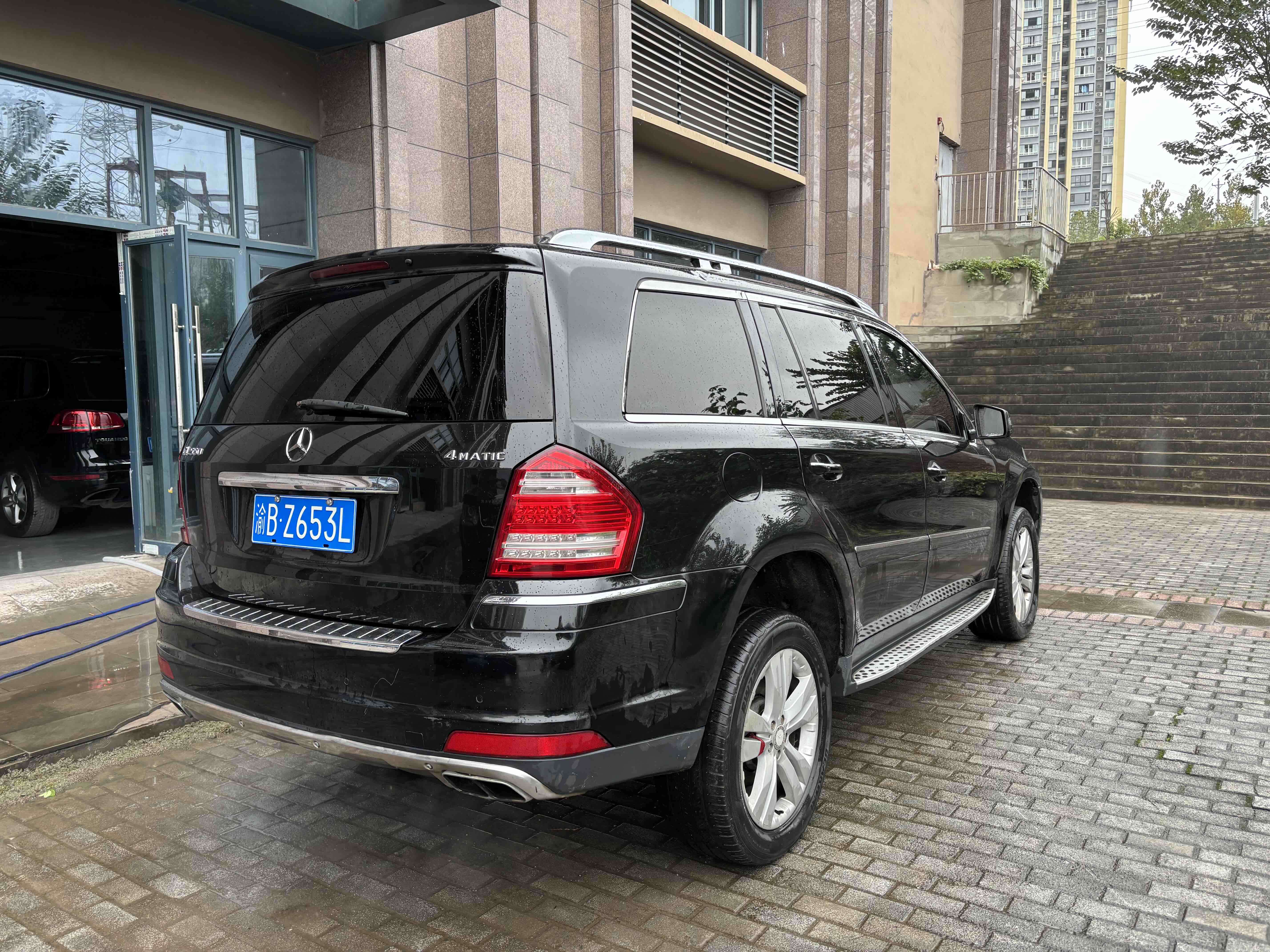 Mercedes-Benz GL Class 2011 car image #4