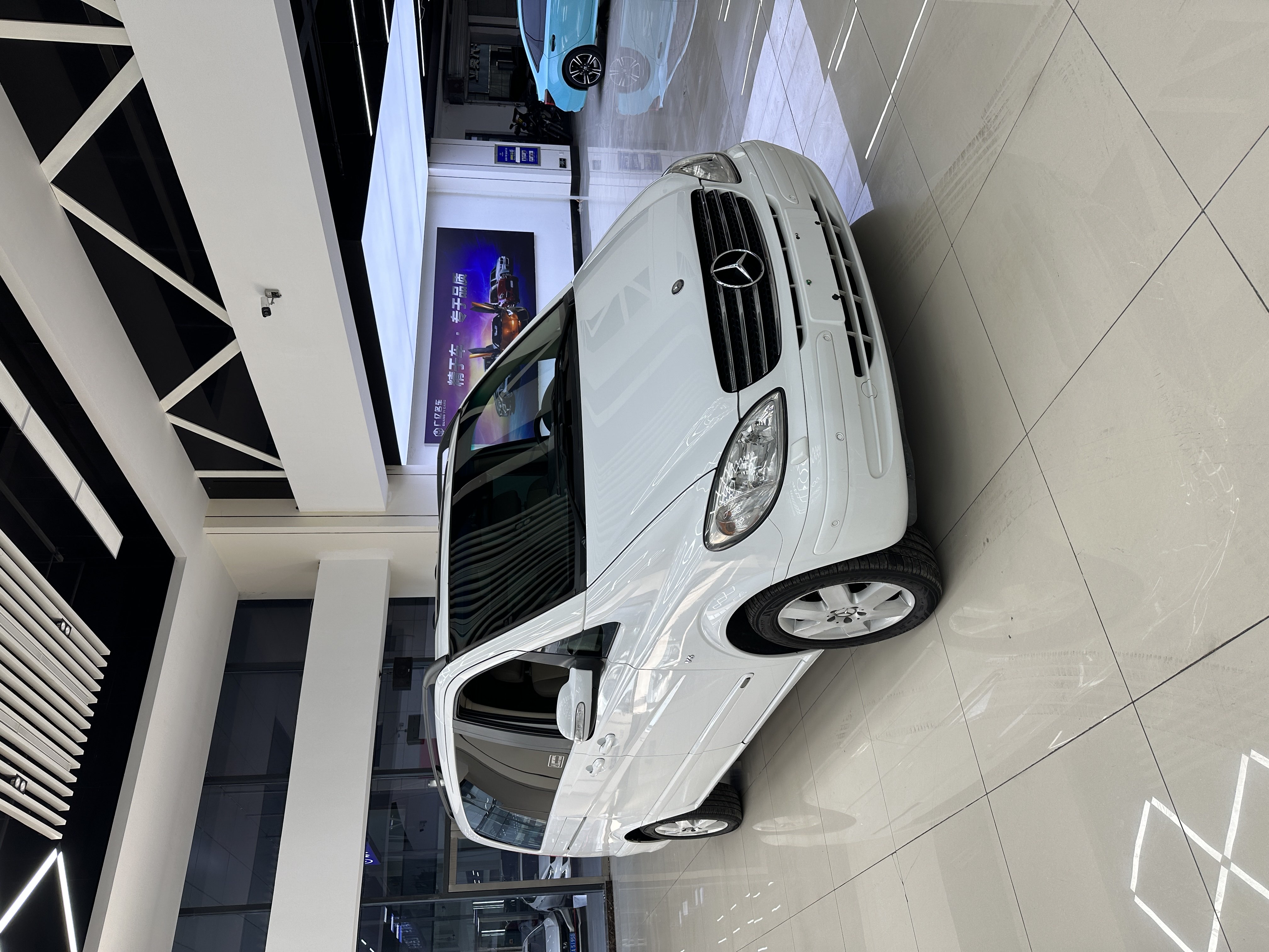 Mercedes-Benz Viano (Imported) 2008 car image #4