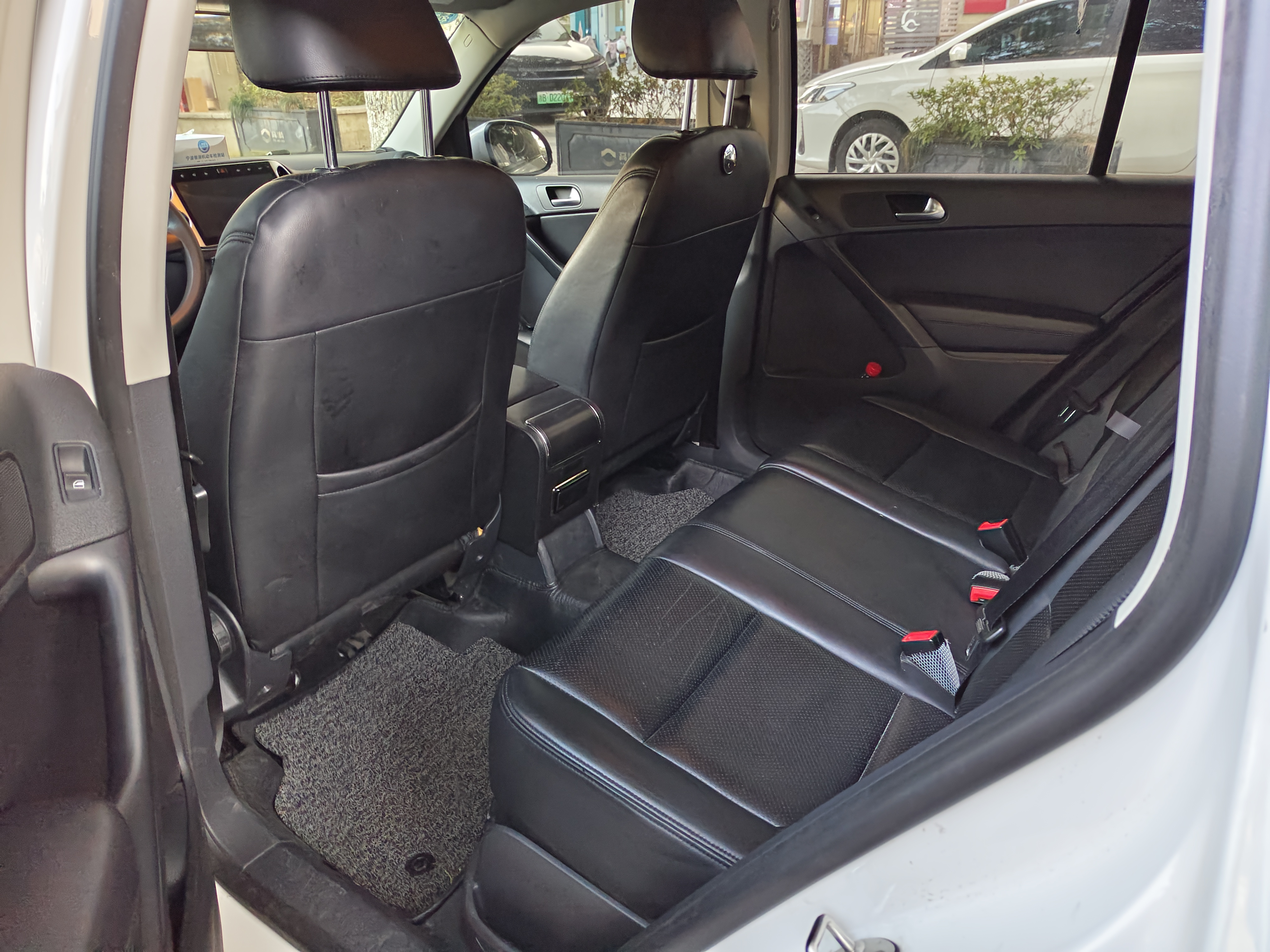 Volkswagen Tiguan 2015 #4 Volkswagen Tiguan 2015 car image #4