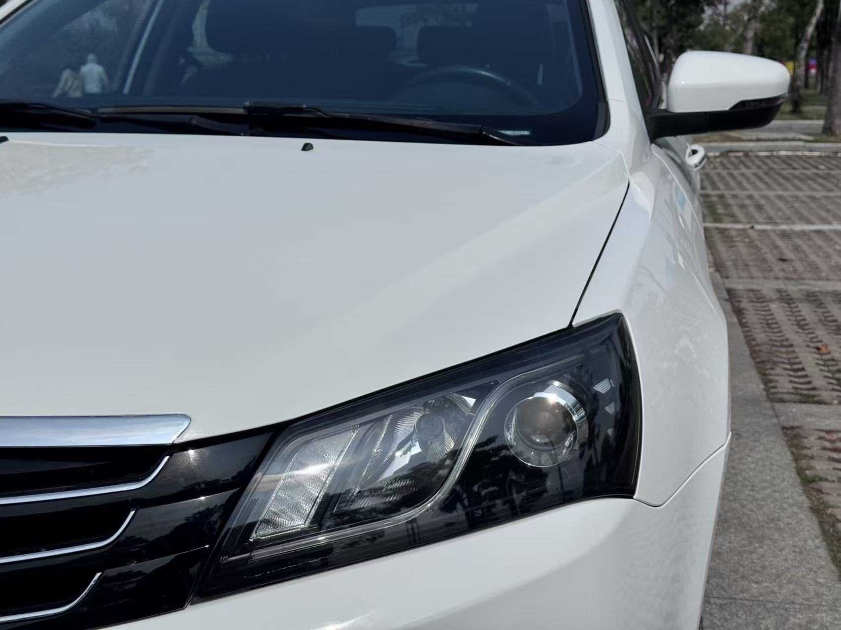 Emgrand 2015 #4 Emgrand 2015 car image #4