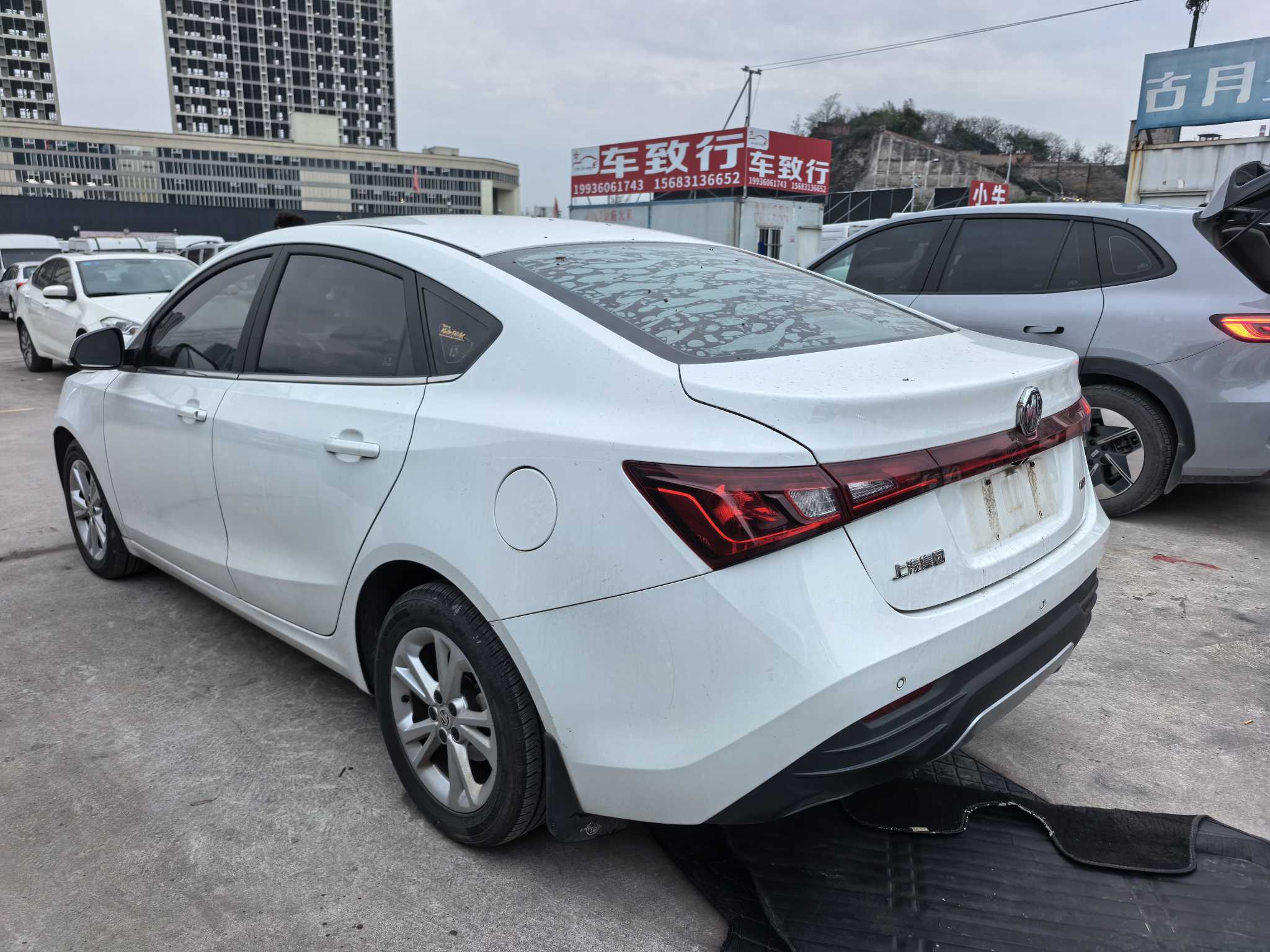 MG GT 2016 car image #4