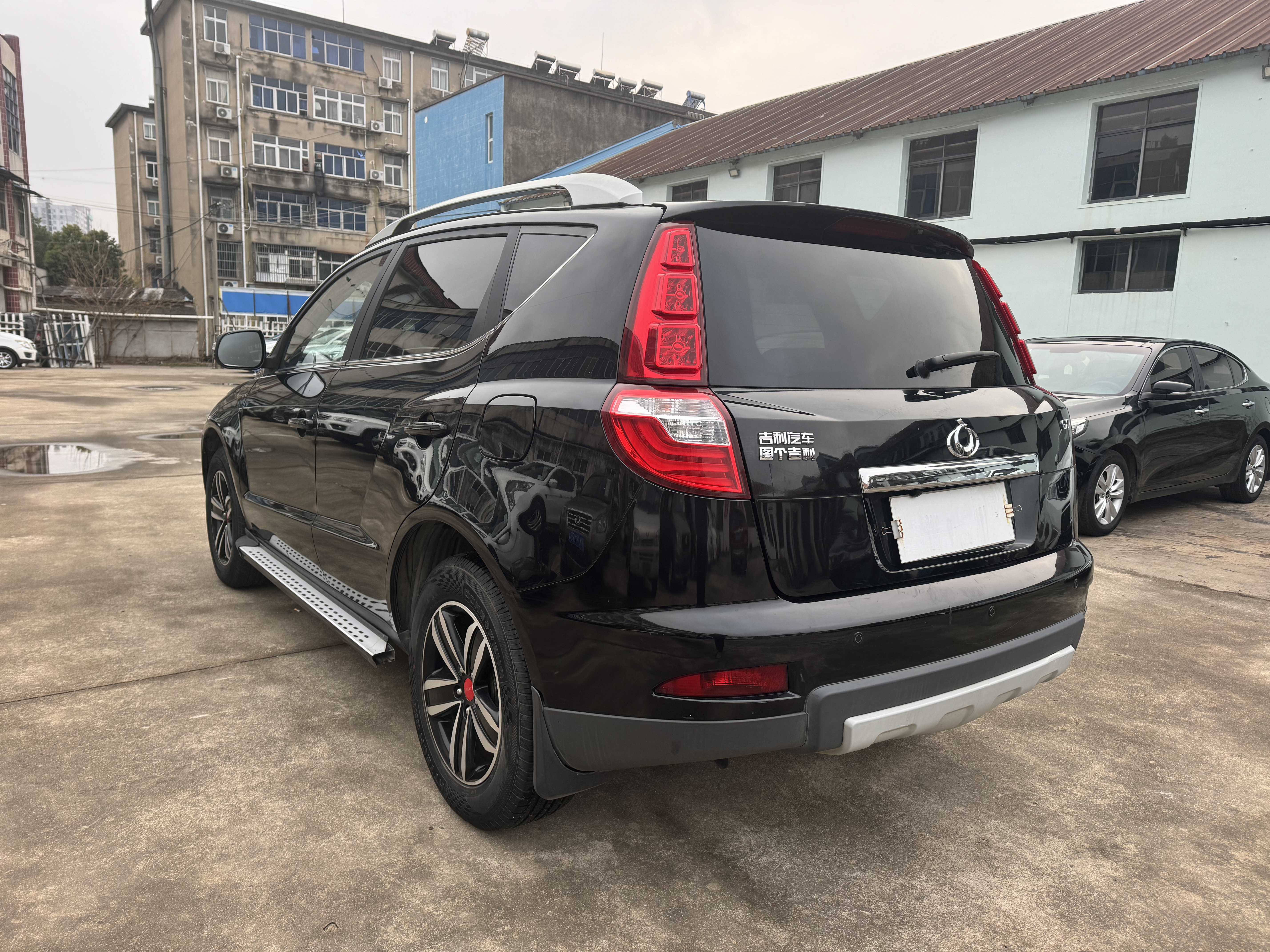 GEELY GX7 2015 #4 GEELY GX7 2015 car image #4