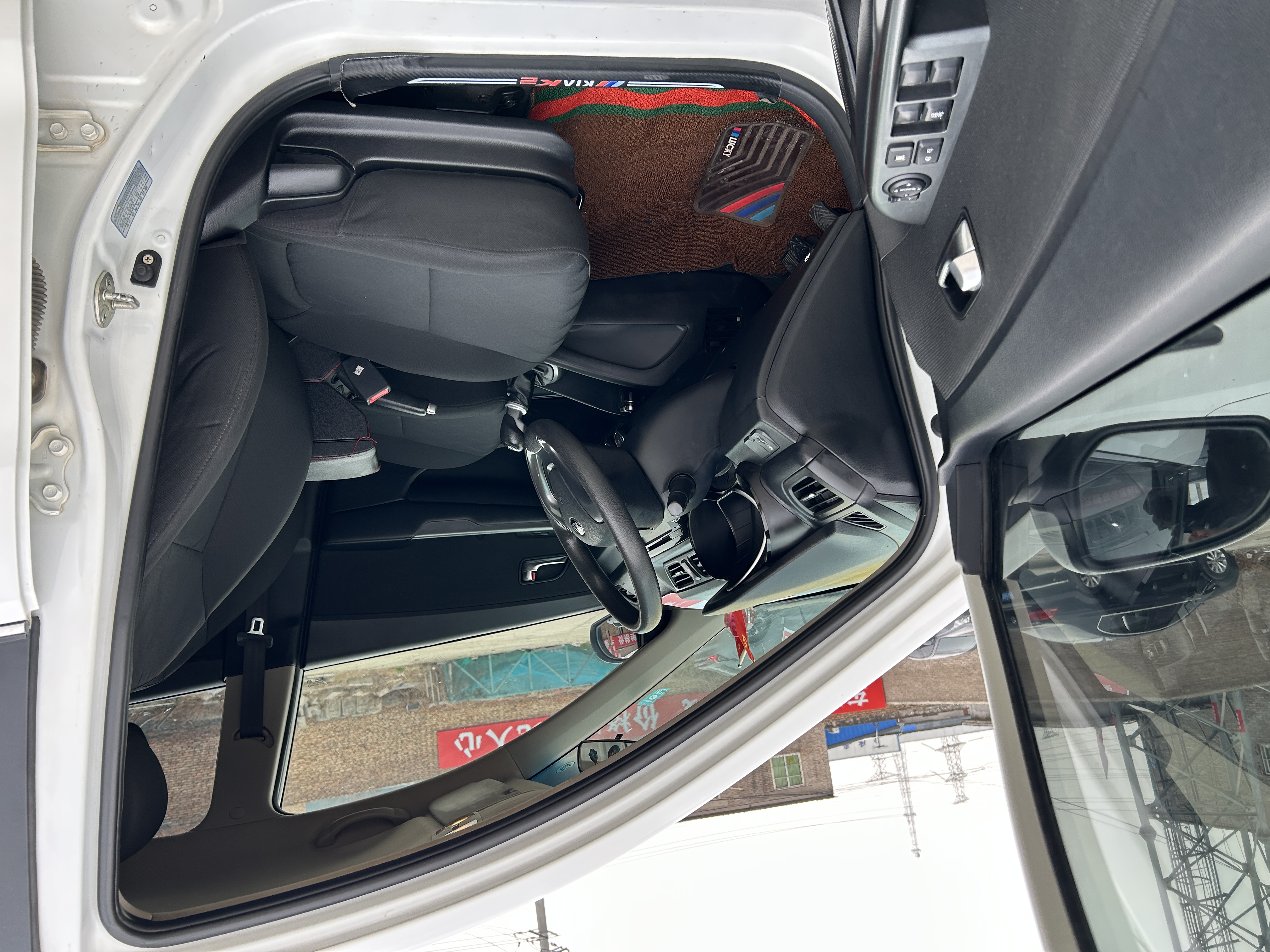 起亚 起亚K2 2015 汽车图片 #4