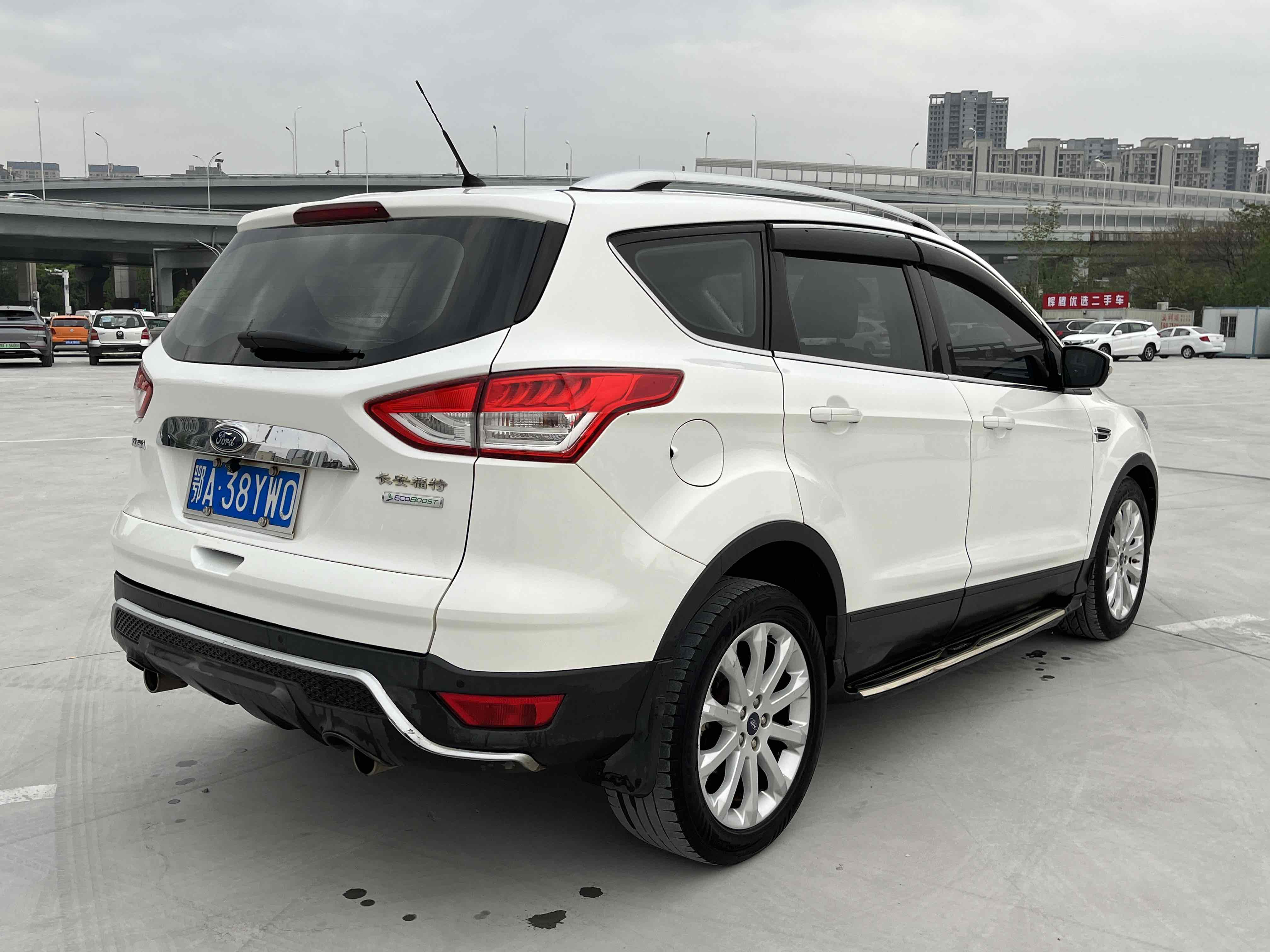 Ford Kuga 2016 car image #4