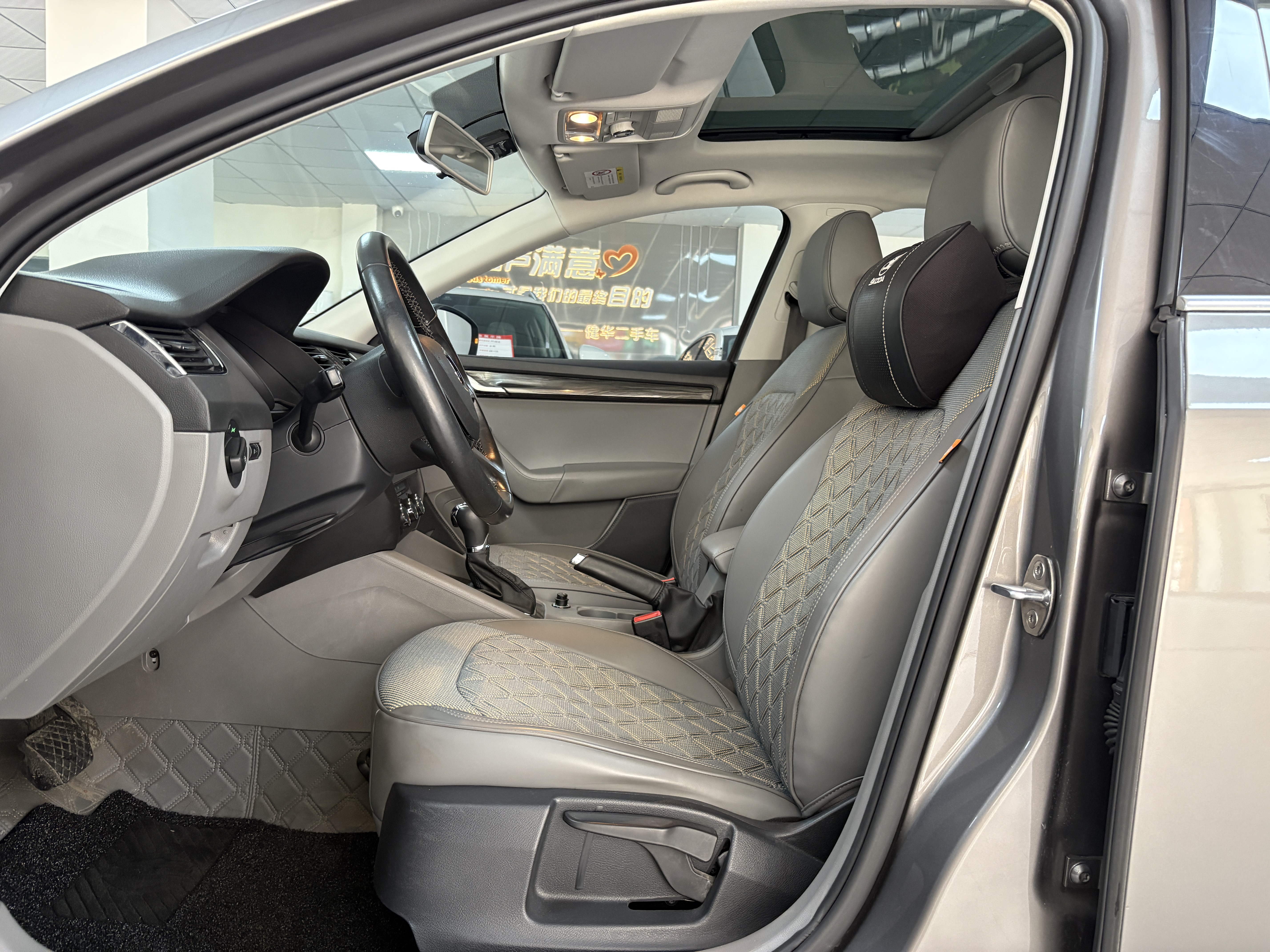 Skoda Octavia 2015 imagem de carro #4