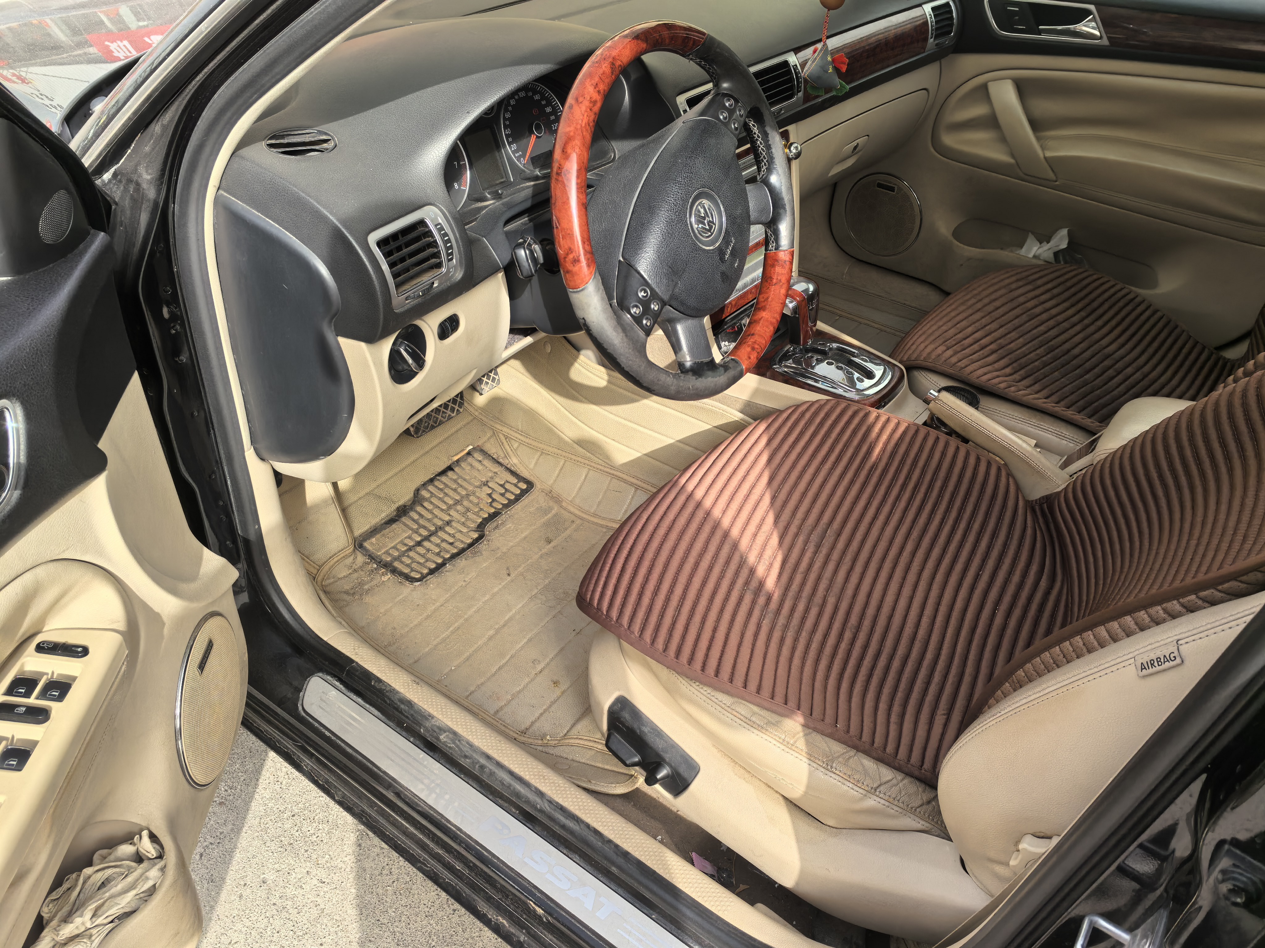 Volkswagen Passat Lingyu 2012 car image #4