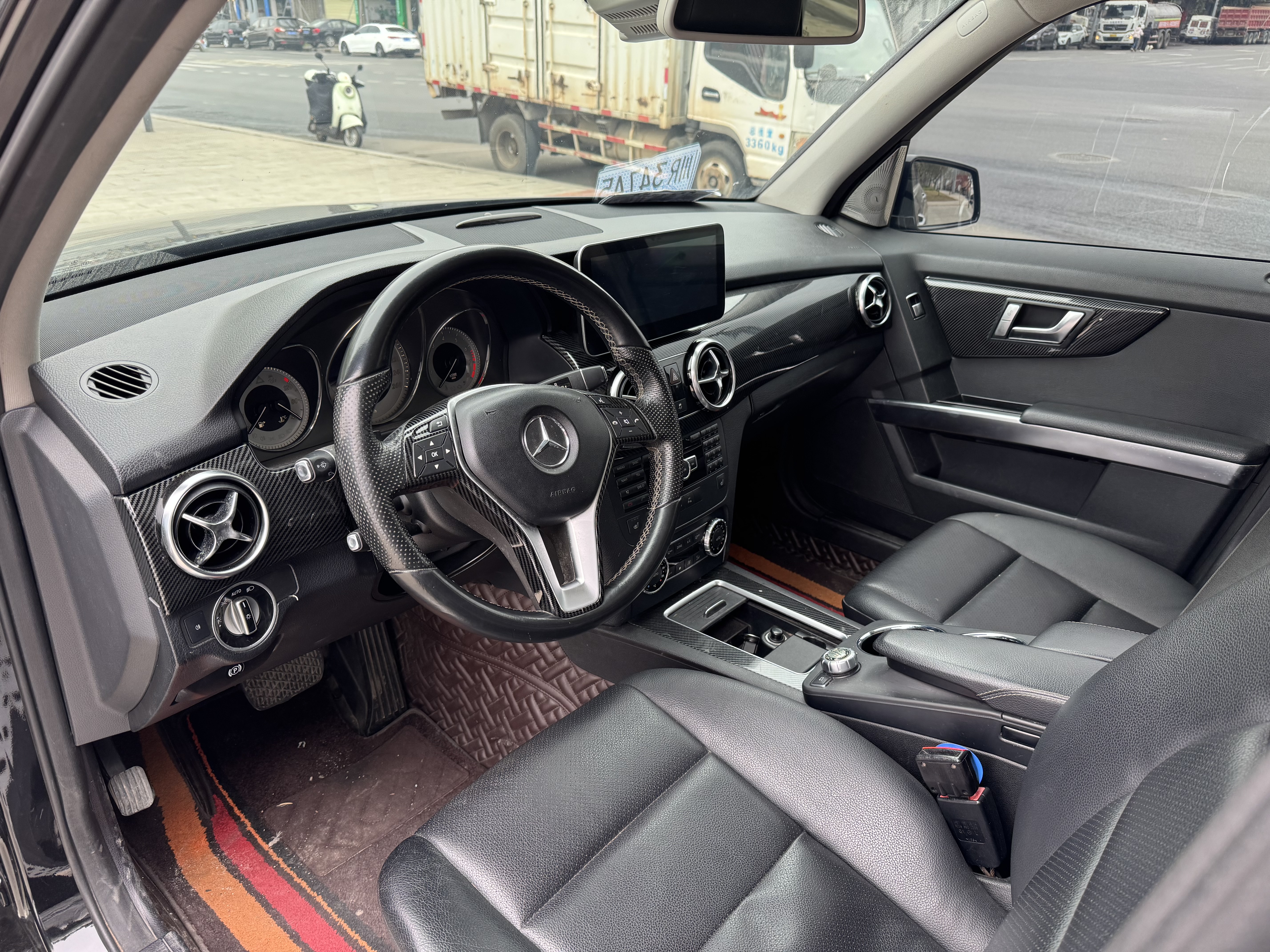 Mercedes-Benz GLK Class 2014 car image #4