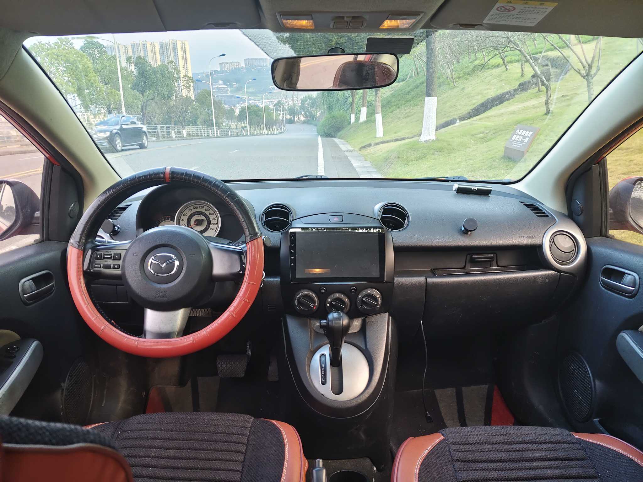 Mazda 2 Sedan 2009 car image #4