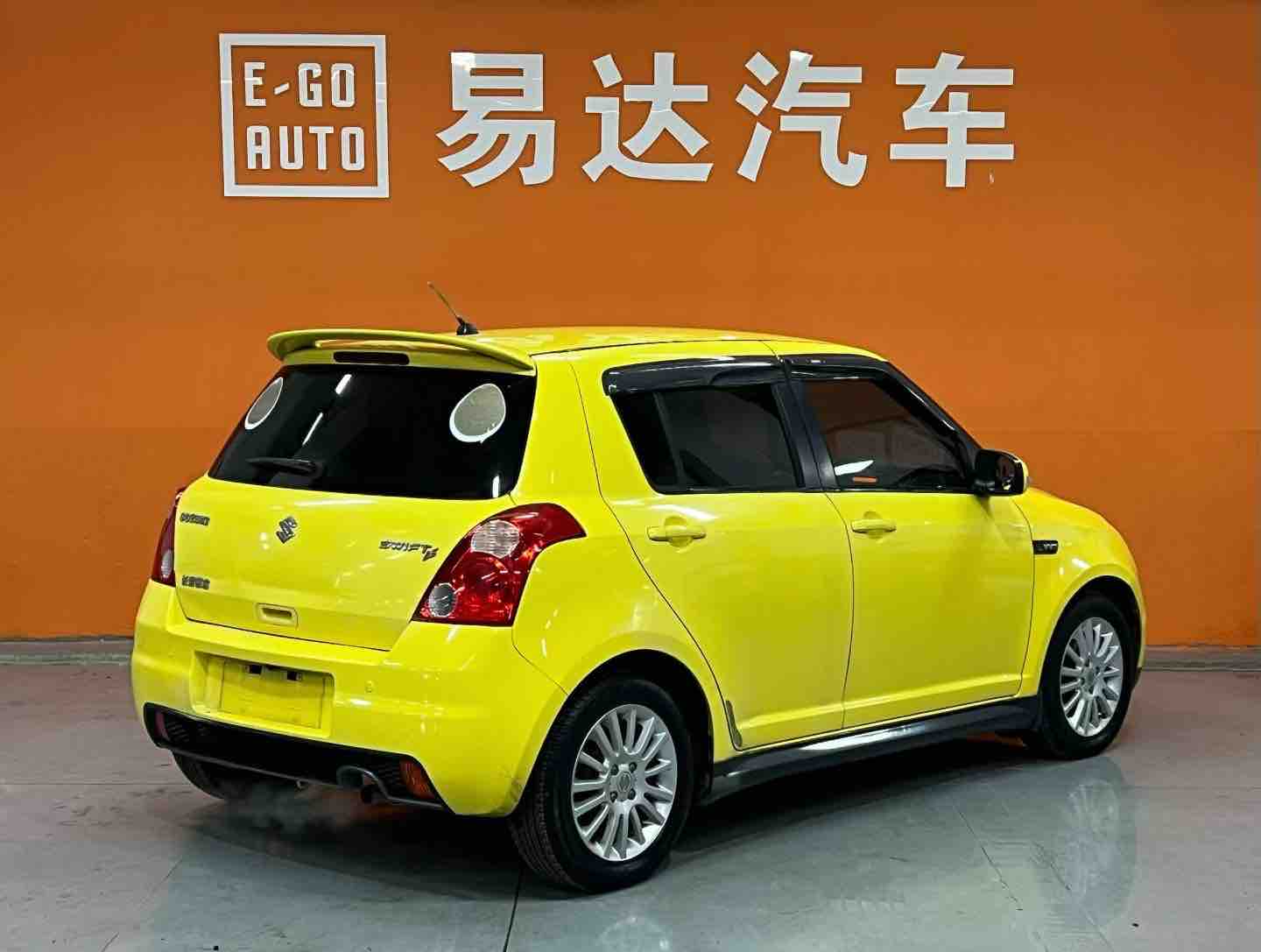 Suzuki Swift 2012 #4 Suzuki Swift 2012 car image #4