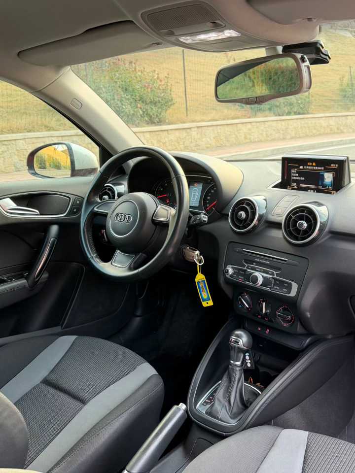 Audi A1 2016 car image #4